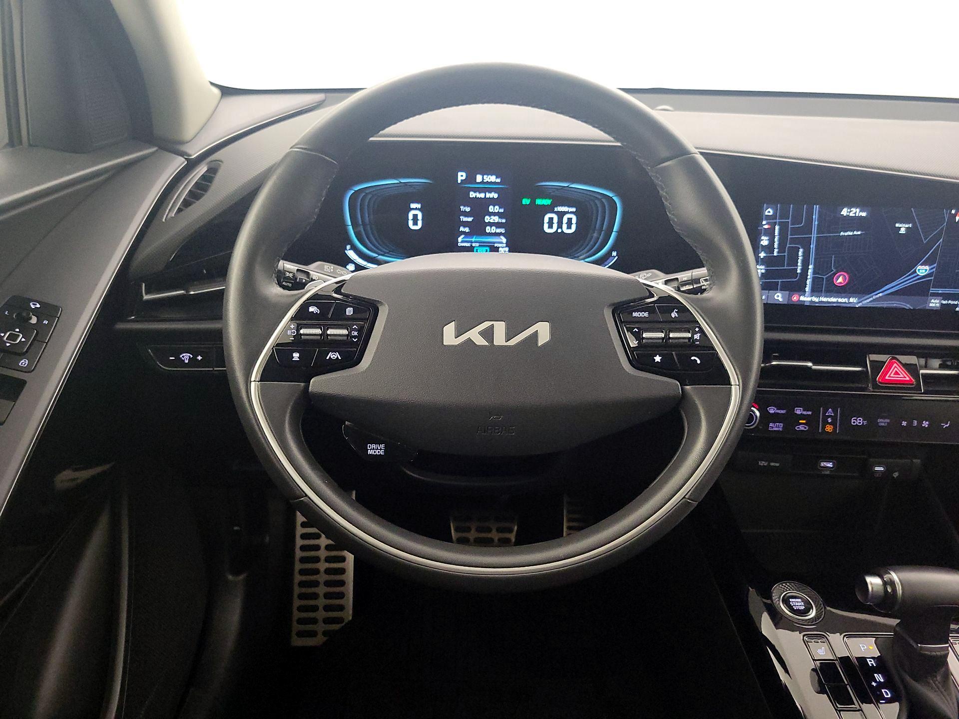 Thumbnail: 2023 Kia Niro - 10