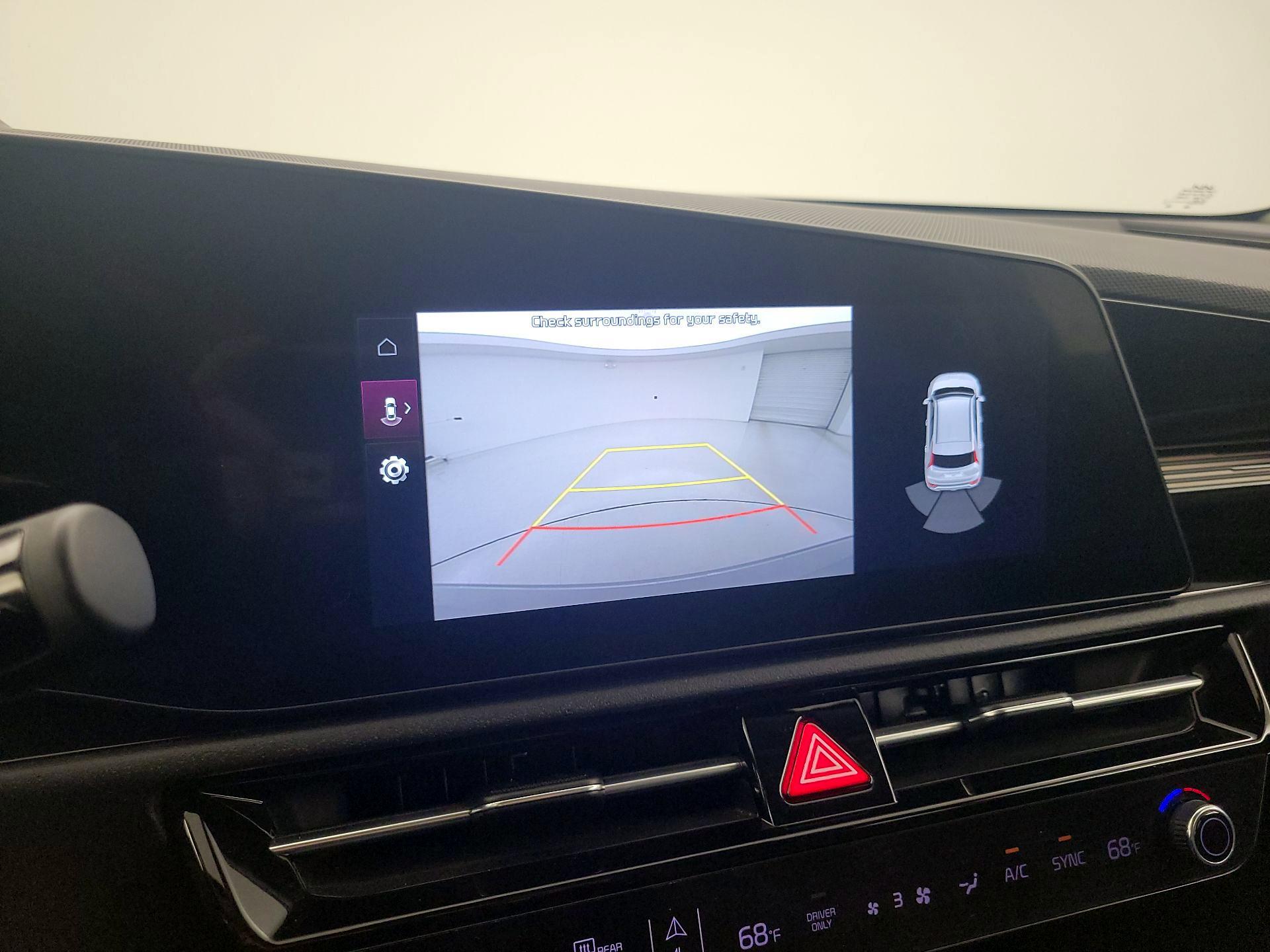 Thumbnail: 2023 Kia Niro - 15