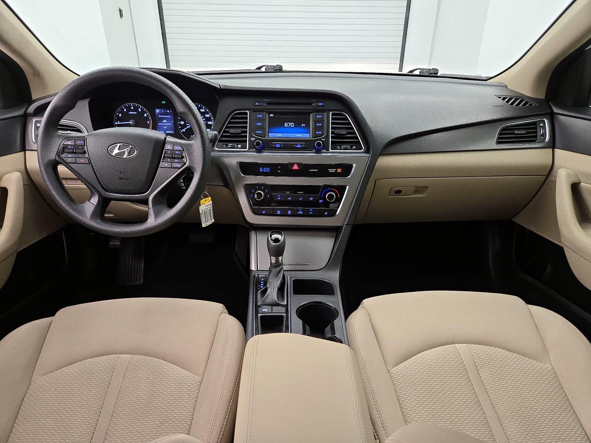 Thumbnail: 2015 Hyundai Sonata - 9