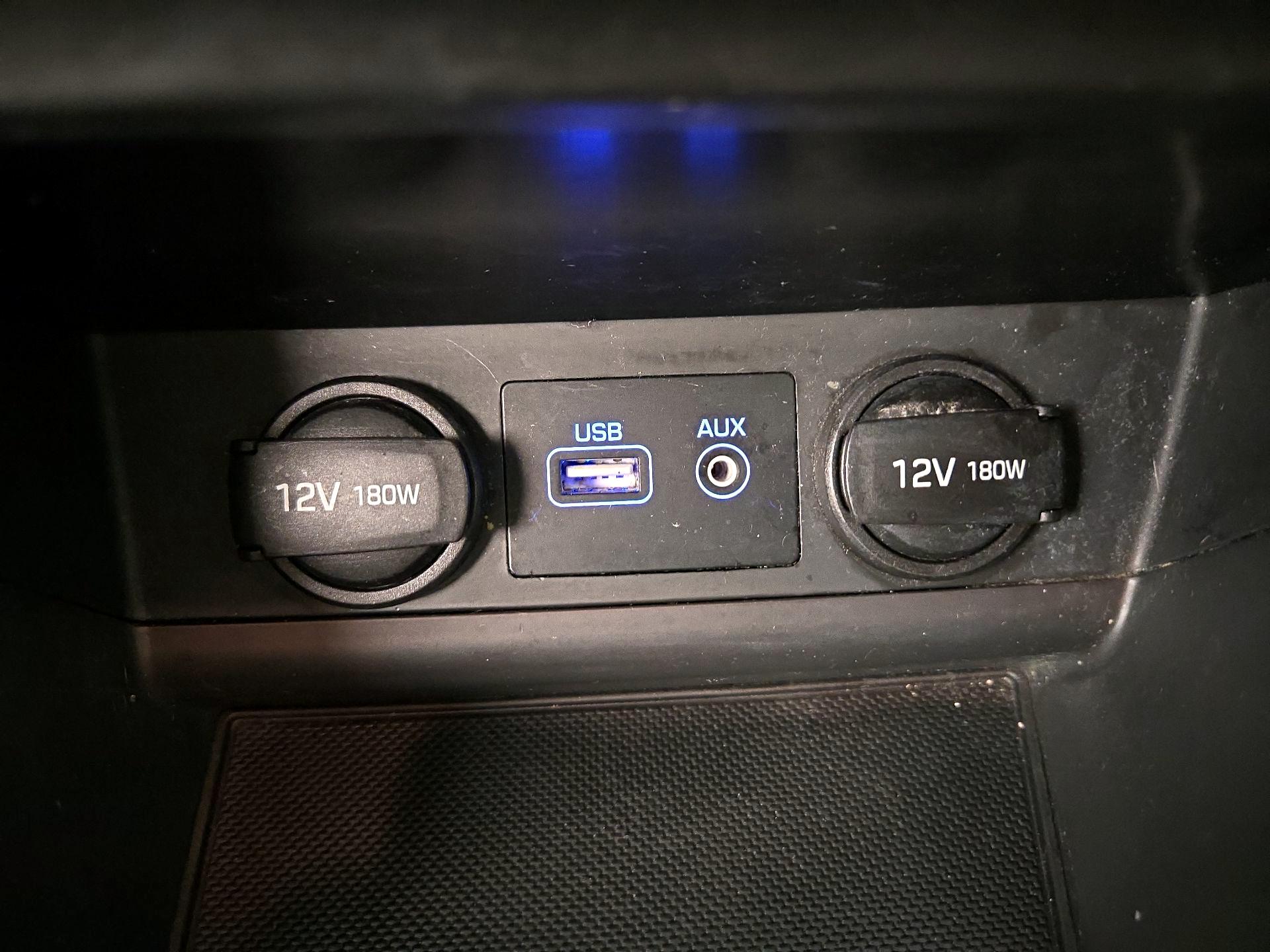 Thumbnail: 2015 Hyundai Sonata - 18