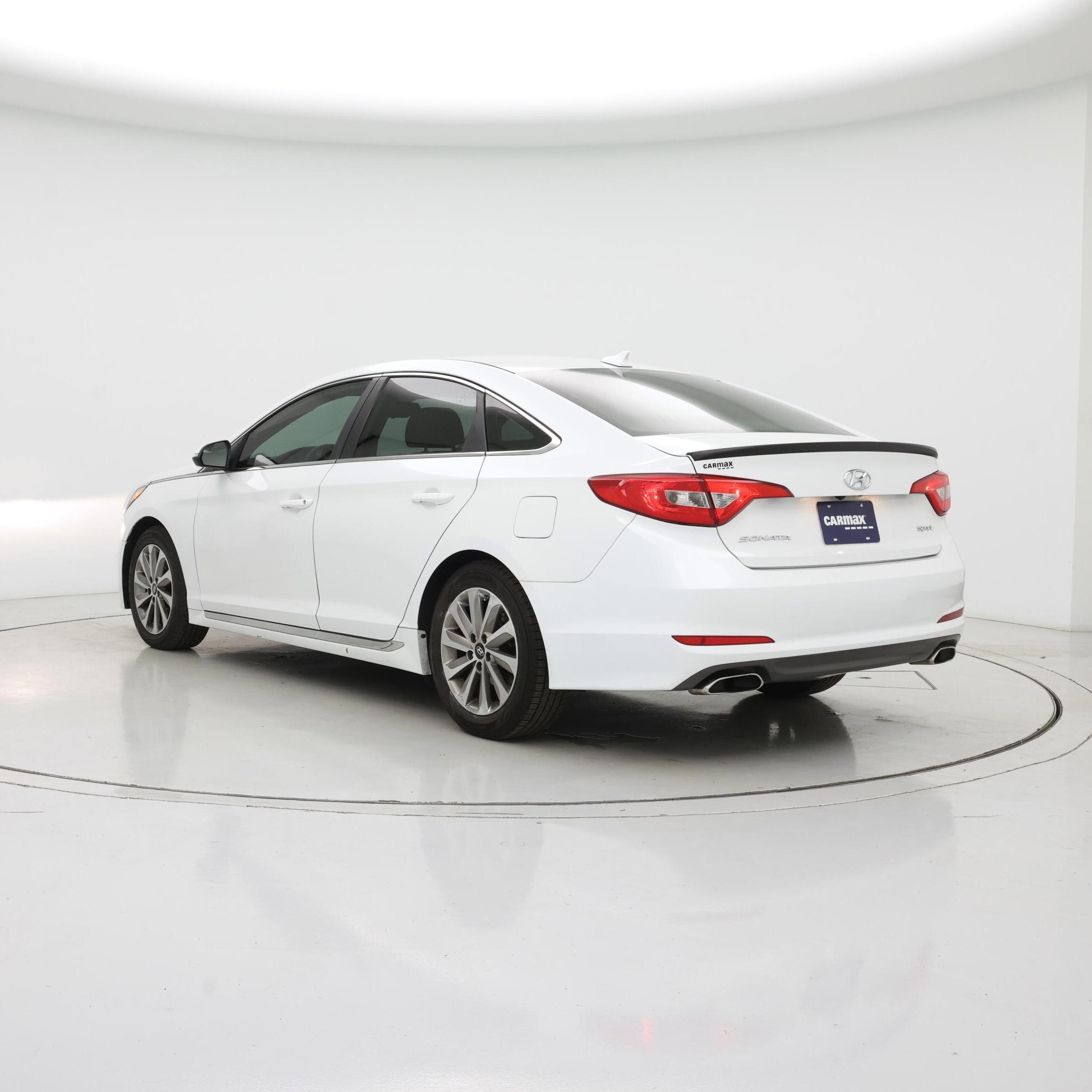 Thumbnail: 2015 Hyundai Sonata - 2