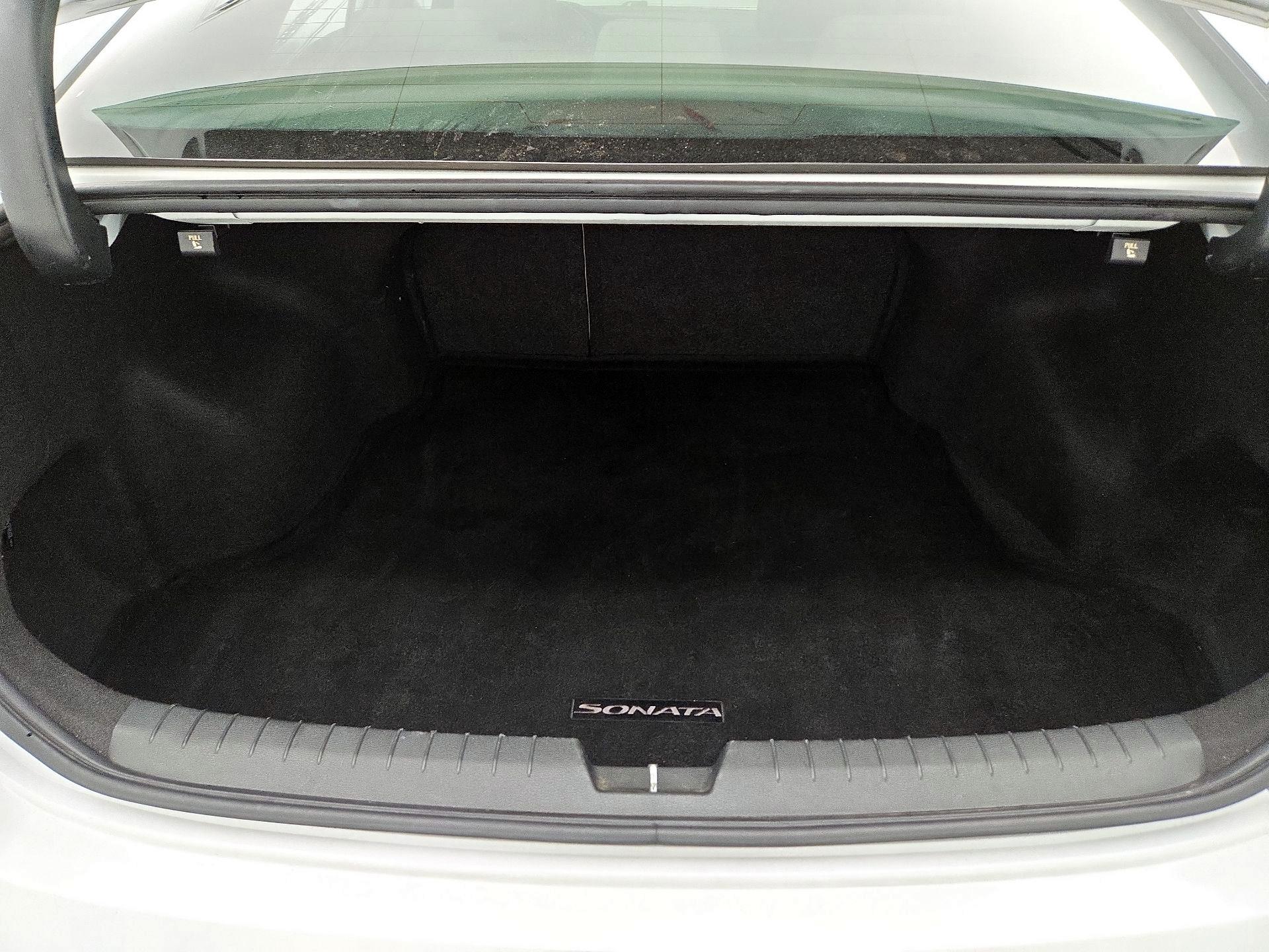 Thumbnail: 2015 Hyundai Sonata - 20