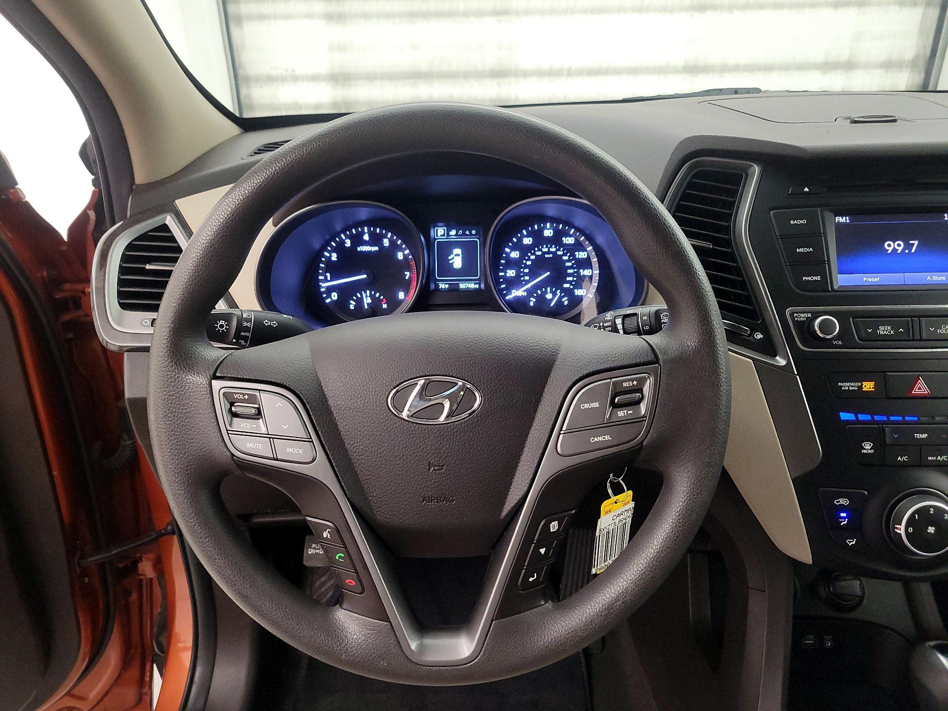 Thumbnail: 2017 Hyundai Santa Fe - 10