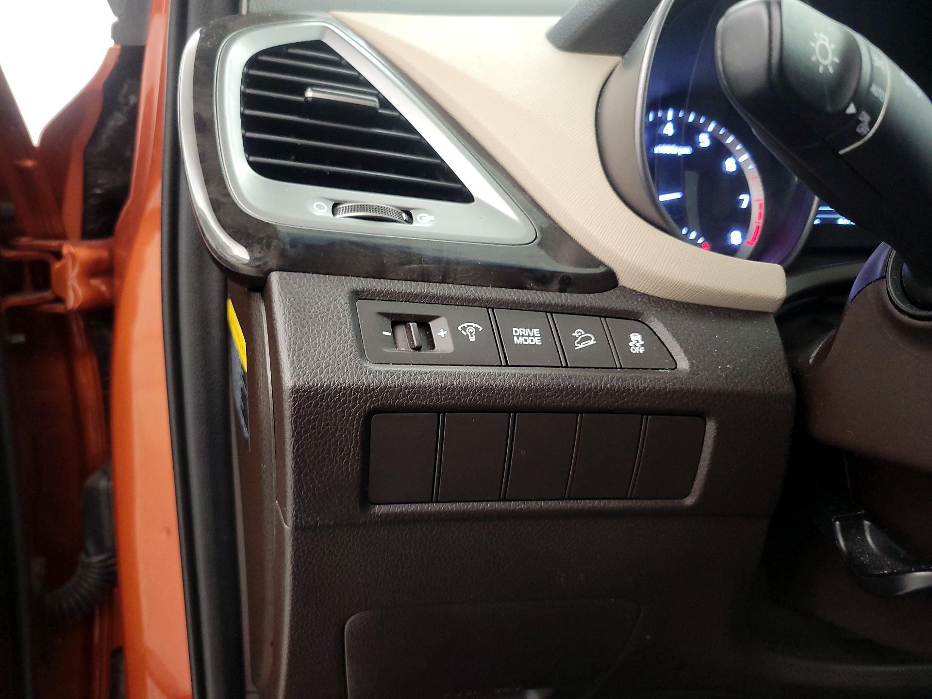 Thumbnail: 2017 Hyundai Santa Fe - 13