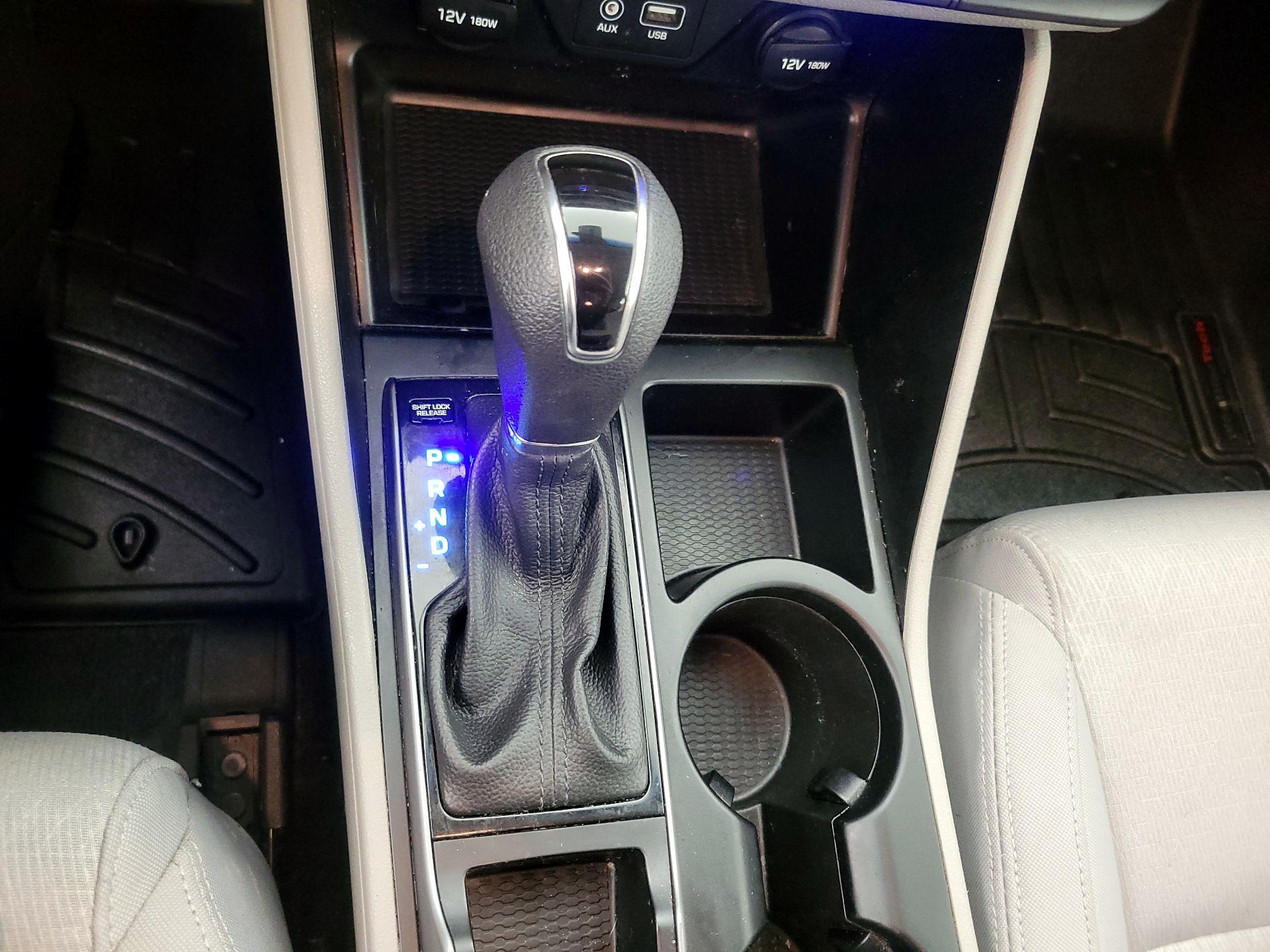 Thumbnail: 2017 Hyundai Tucson - 17