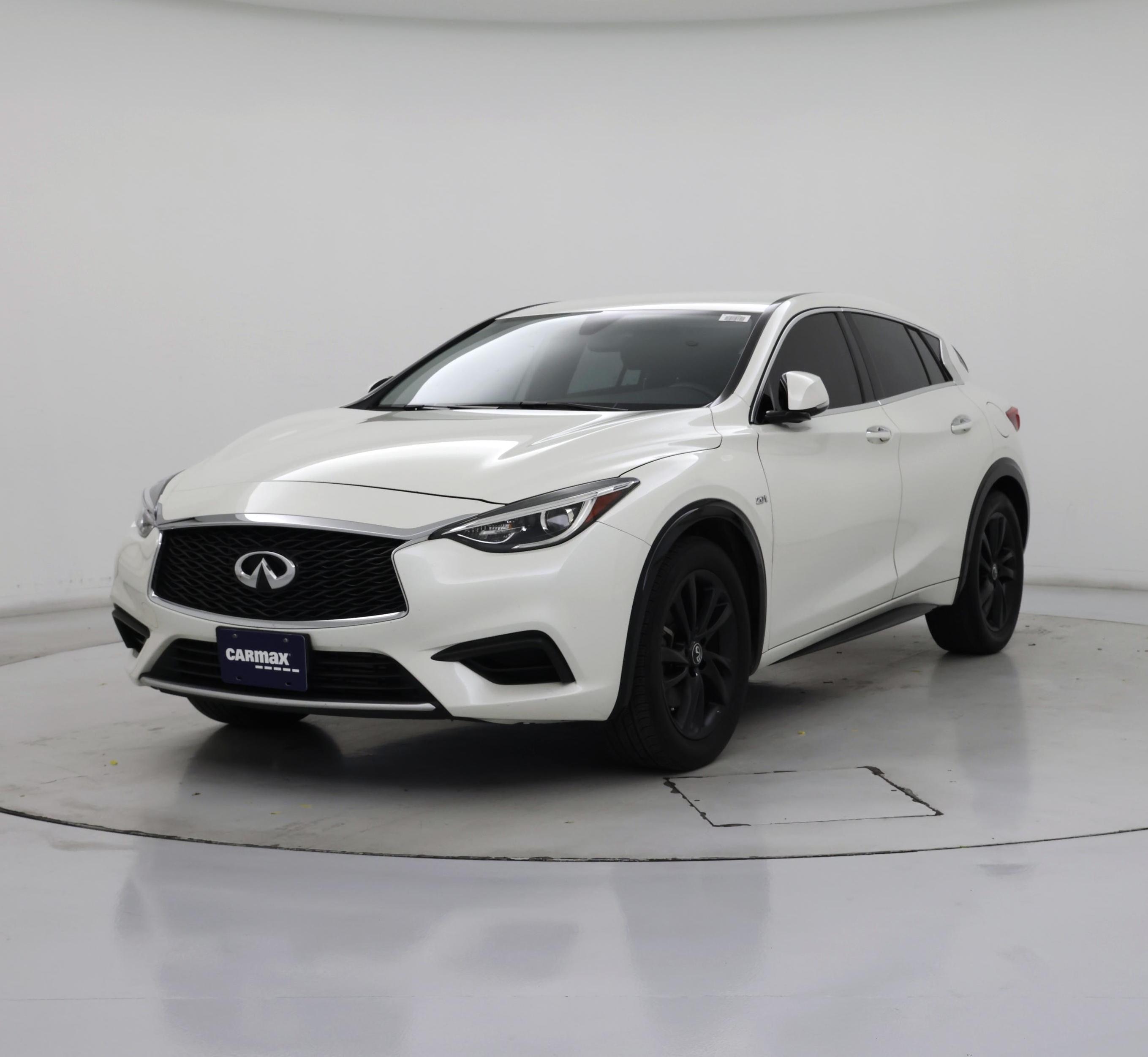 Thumbnail: 2018 INFINITI QX30 - 4