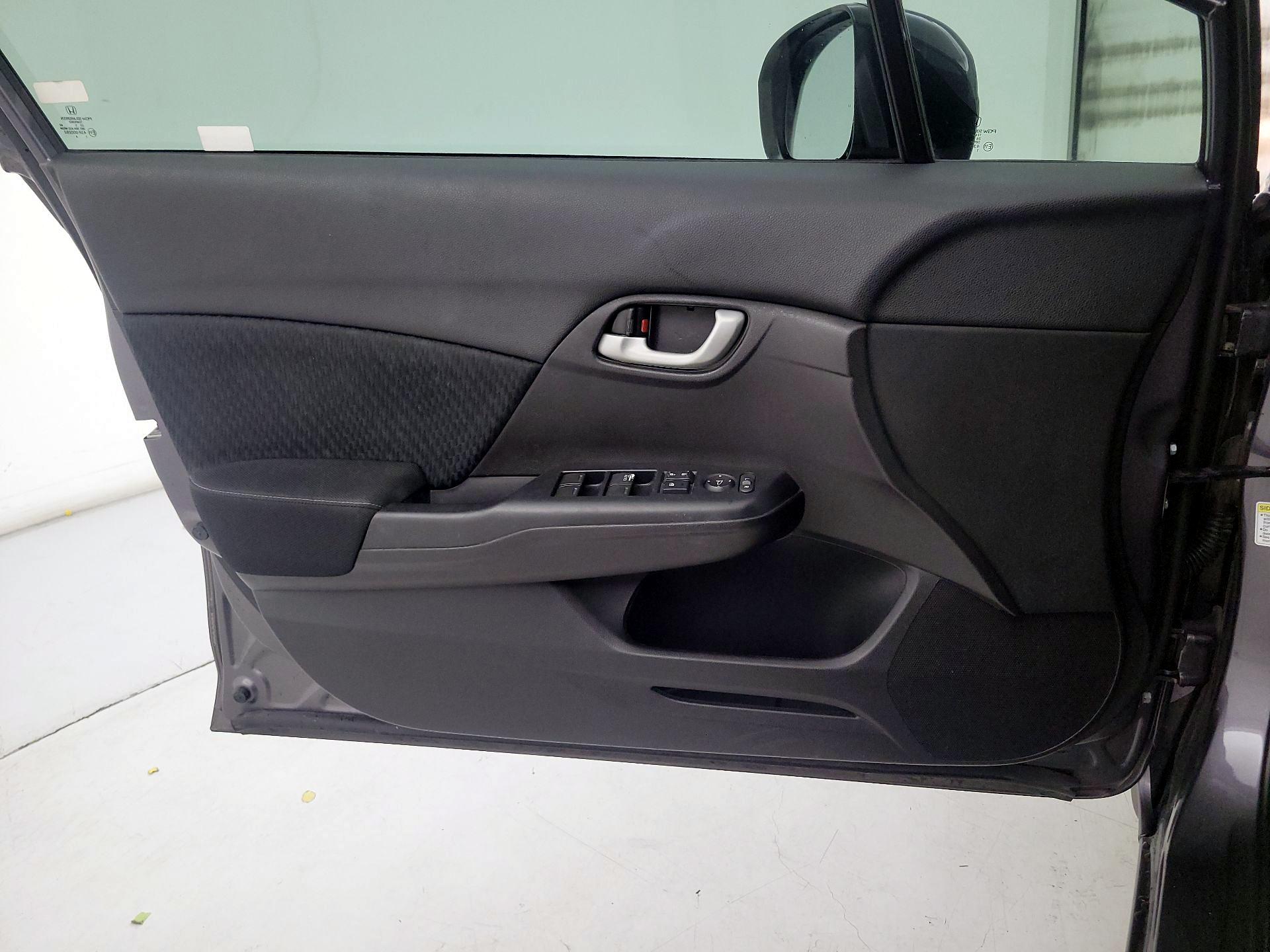 Thumbnail: 2015 Honda Civic - 12