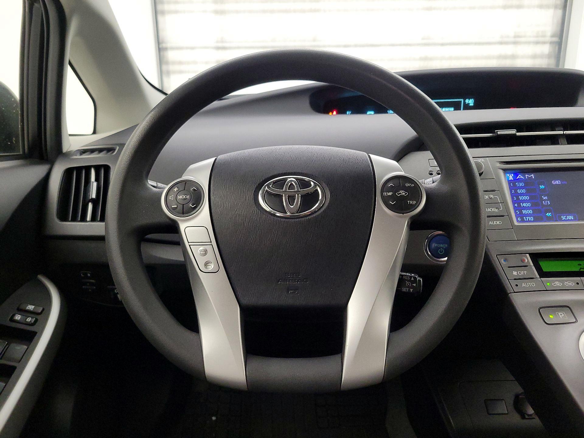 Thumbnail: 2015 Toyota Prius - 10