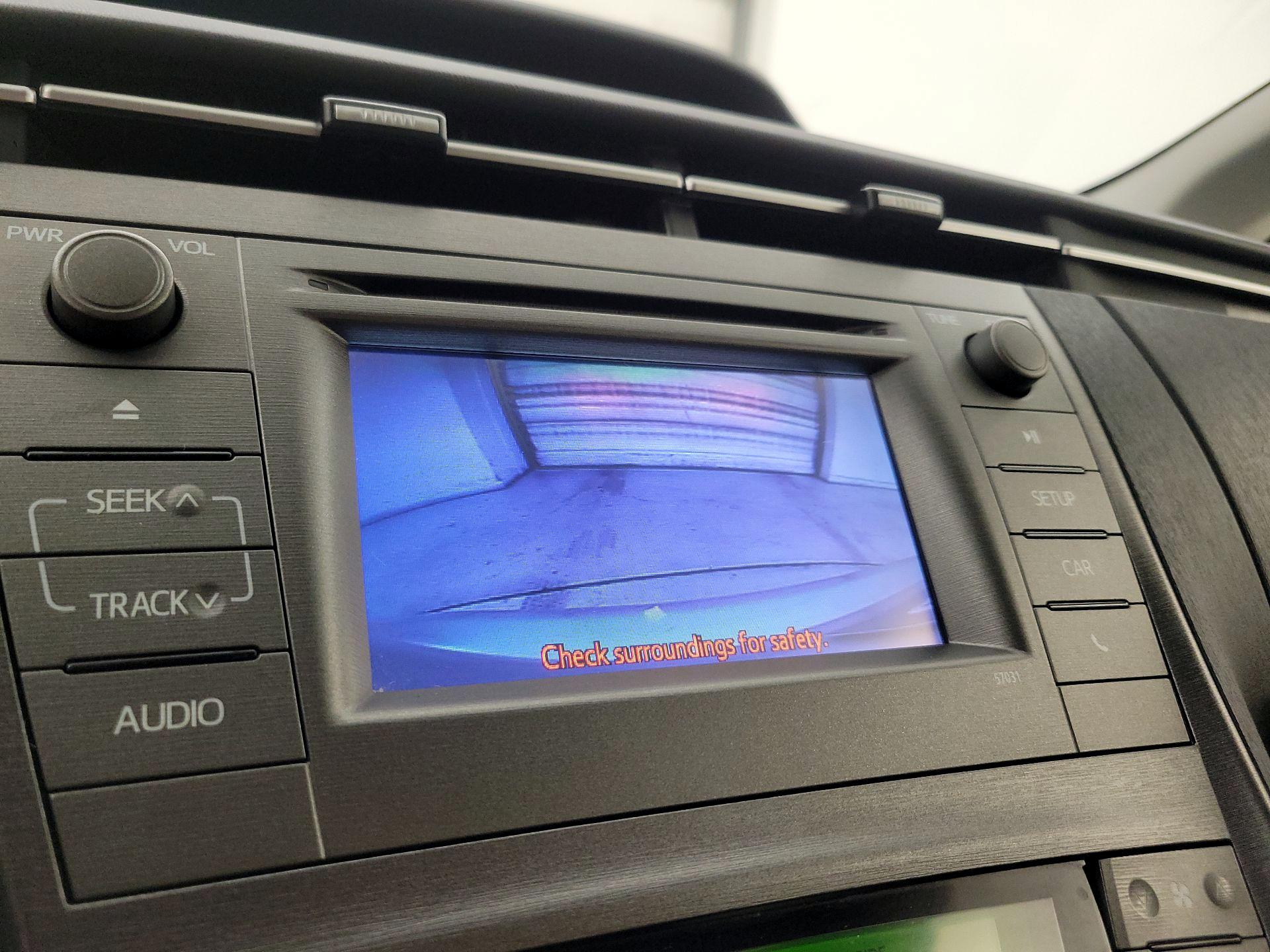 Thumbnail: 2015 Toyota Prius - 14