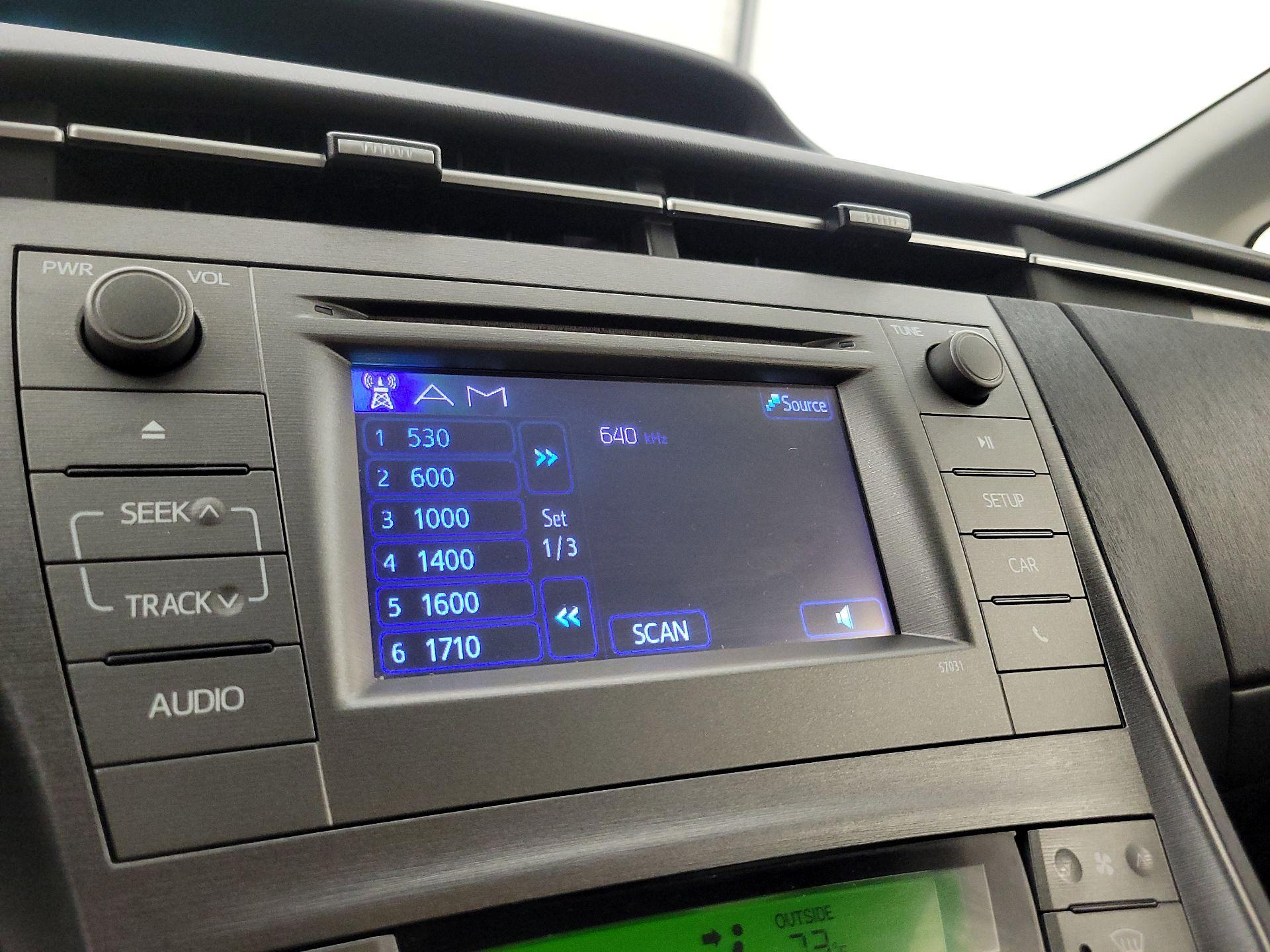 Thumbnail: 2015 Toyota Prius - 15