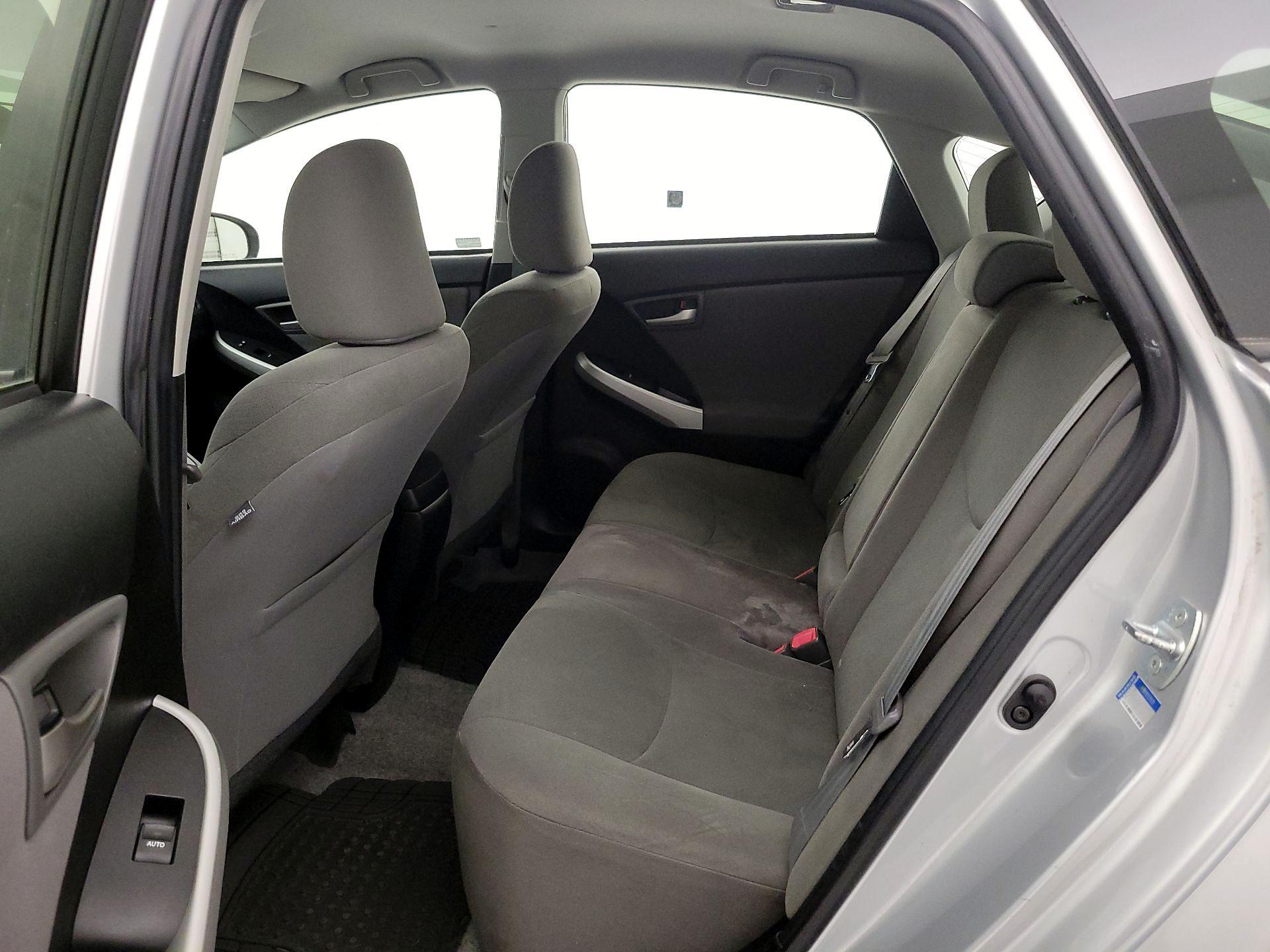 Thumbnail: 2015 Toyota Prius - 18