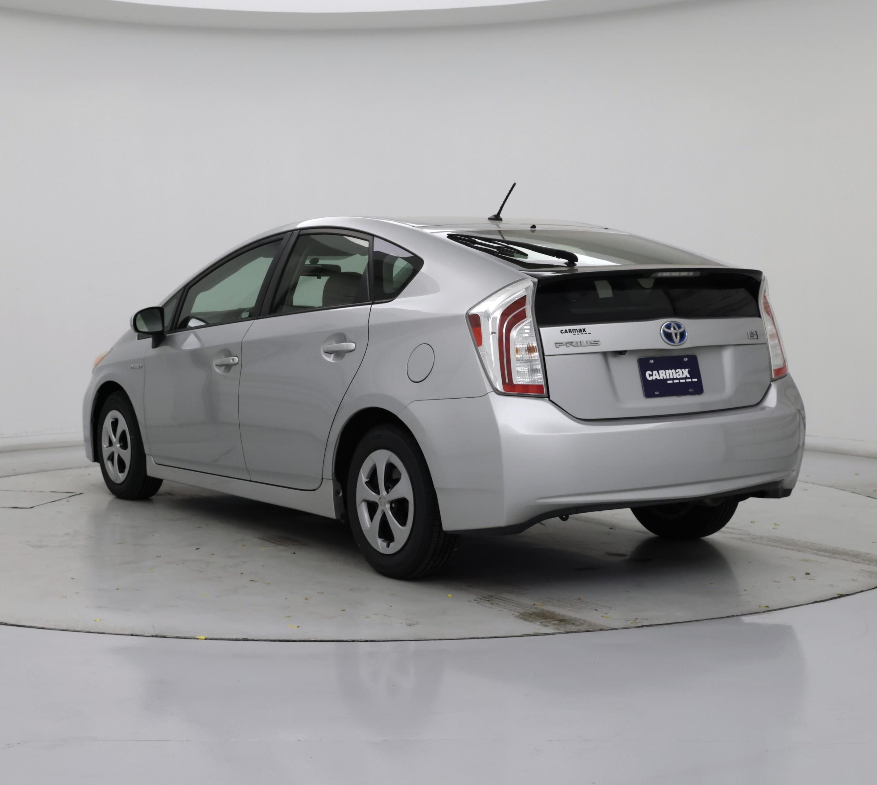 Thumbnail: 2015 Toyota Prius - 2