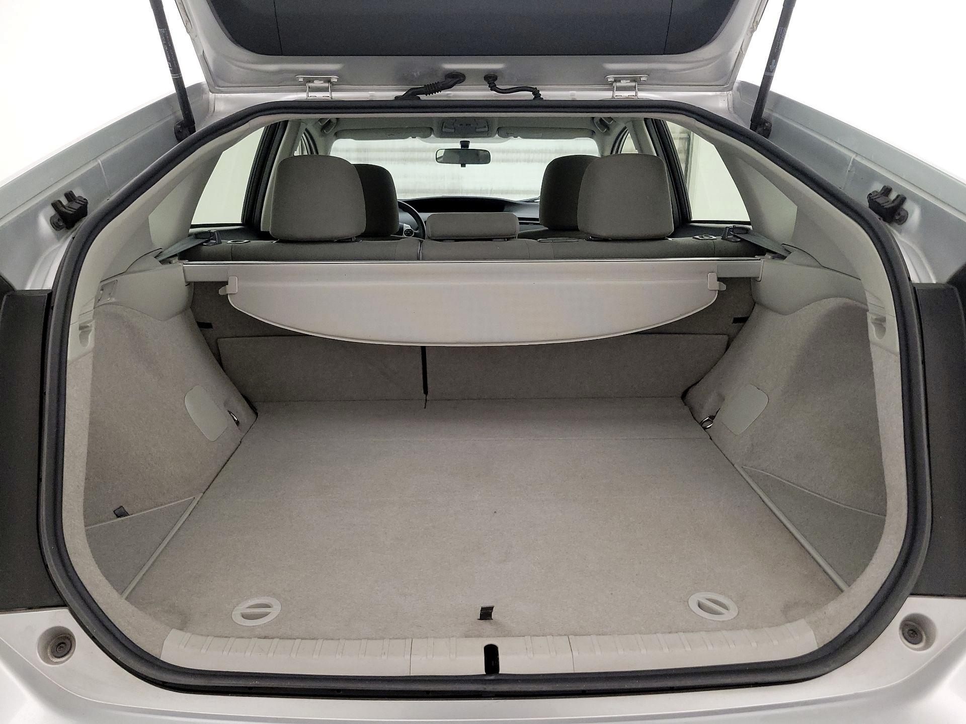 Thumbnail: 2015 Toyota Prius - 19