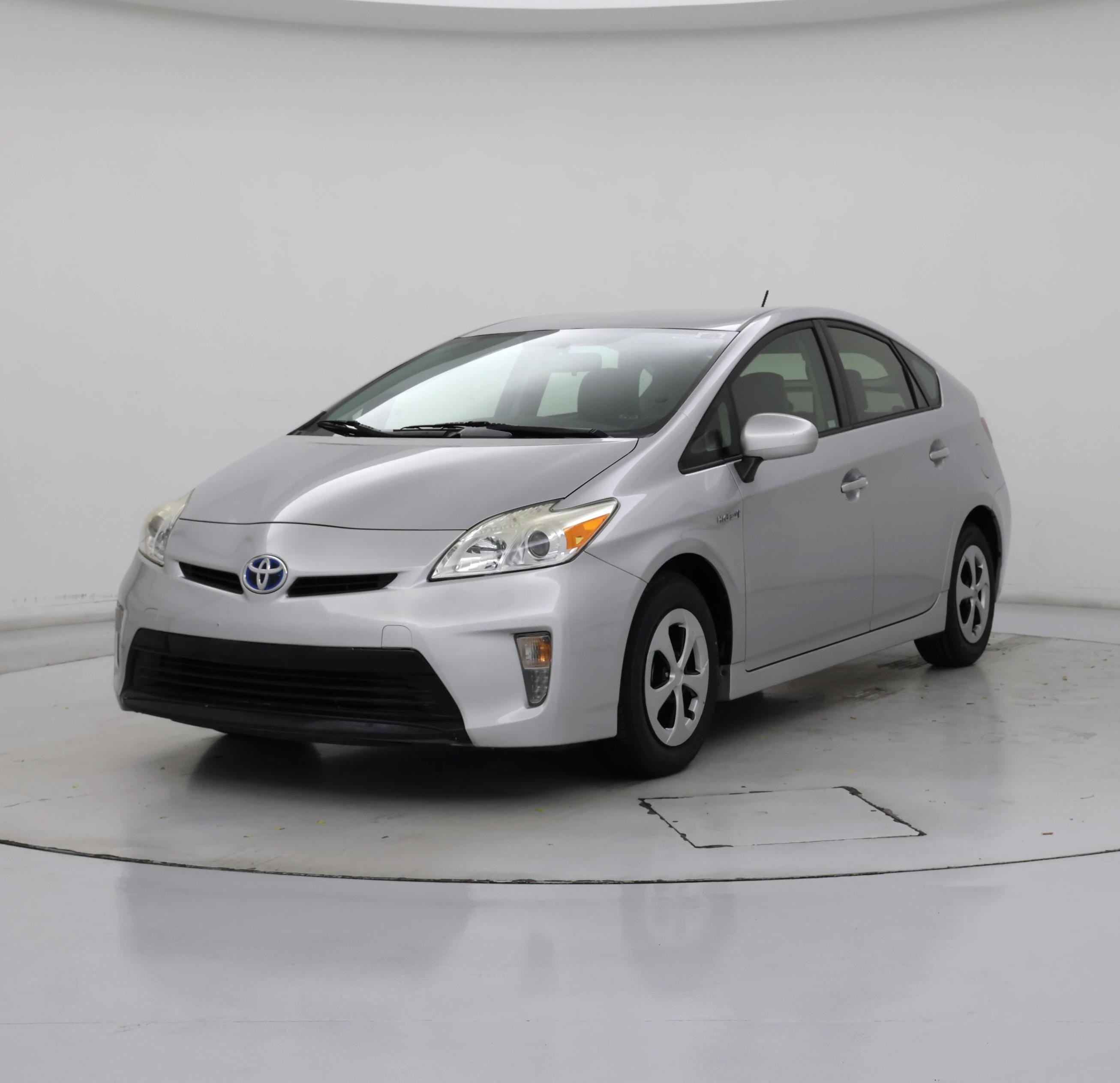 Thumbnail: 2015 Toyota Prius - 4