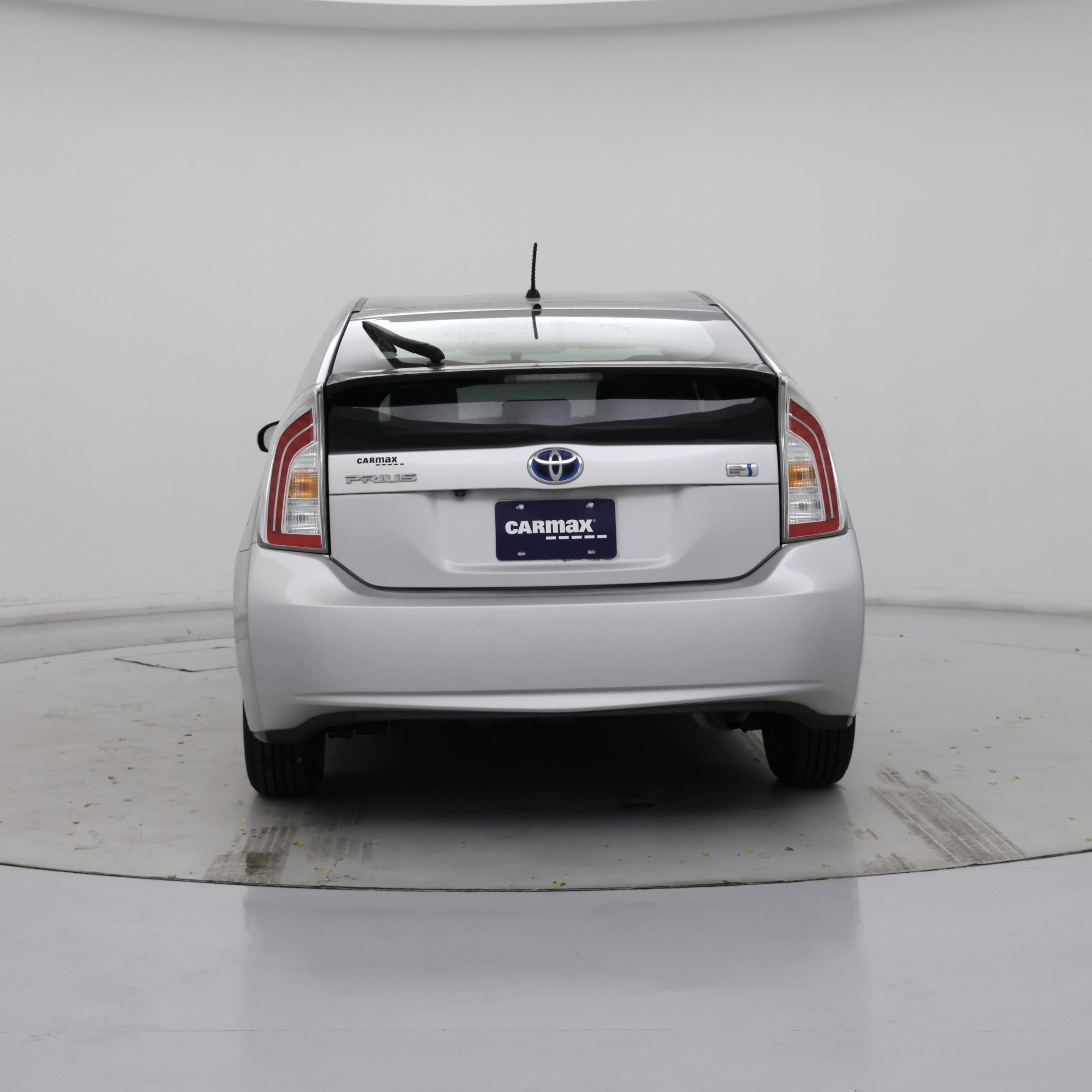 Thumbnail: 2015 Toyota Prius - 6