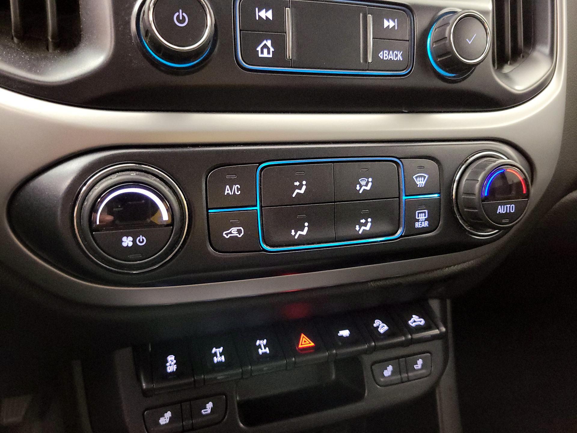 Thumbnail: 2019 Chevrolet Colorado - 16