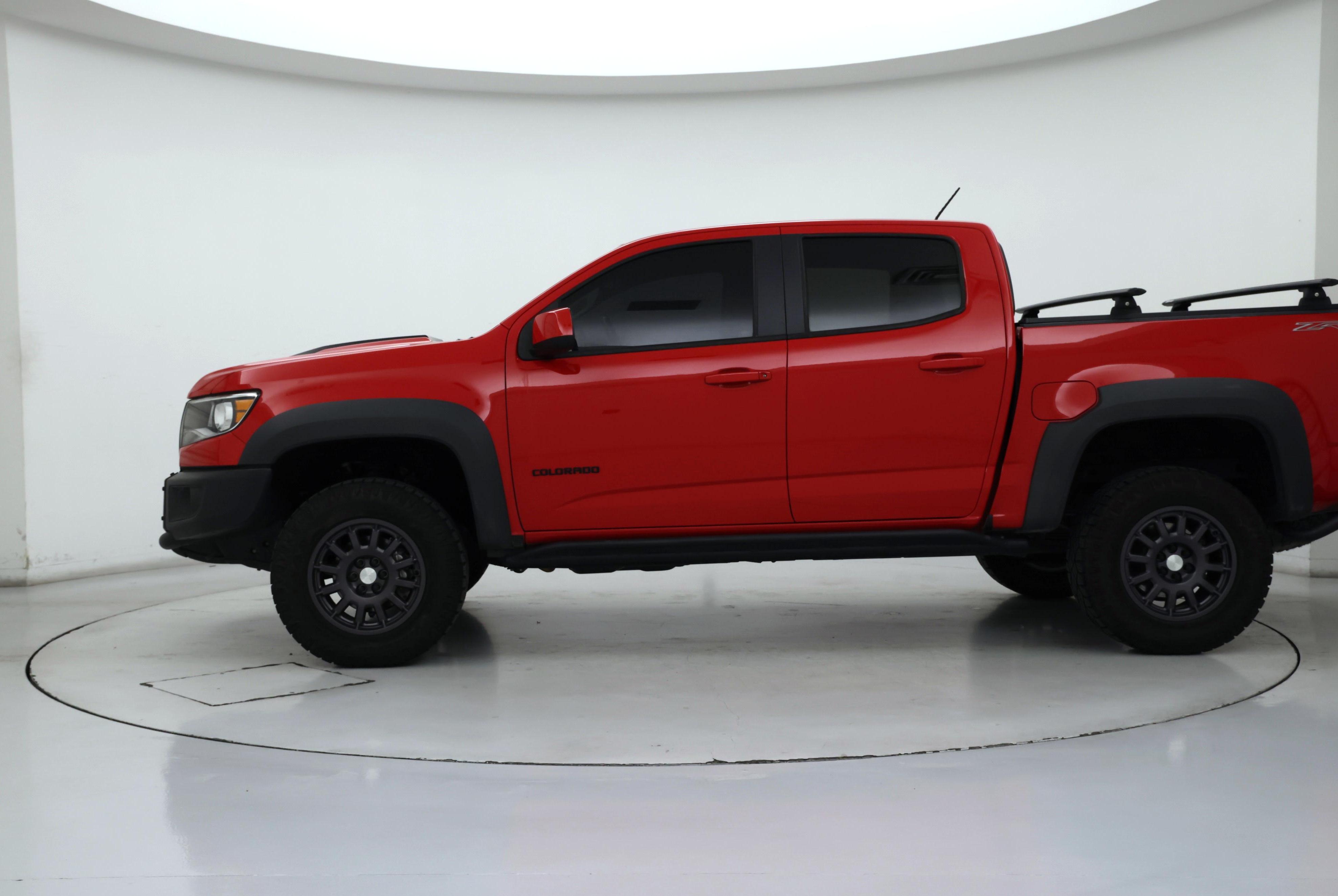 Thumbnail: 2019 Chevrolet Colorado - 3