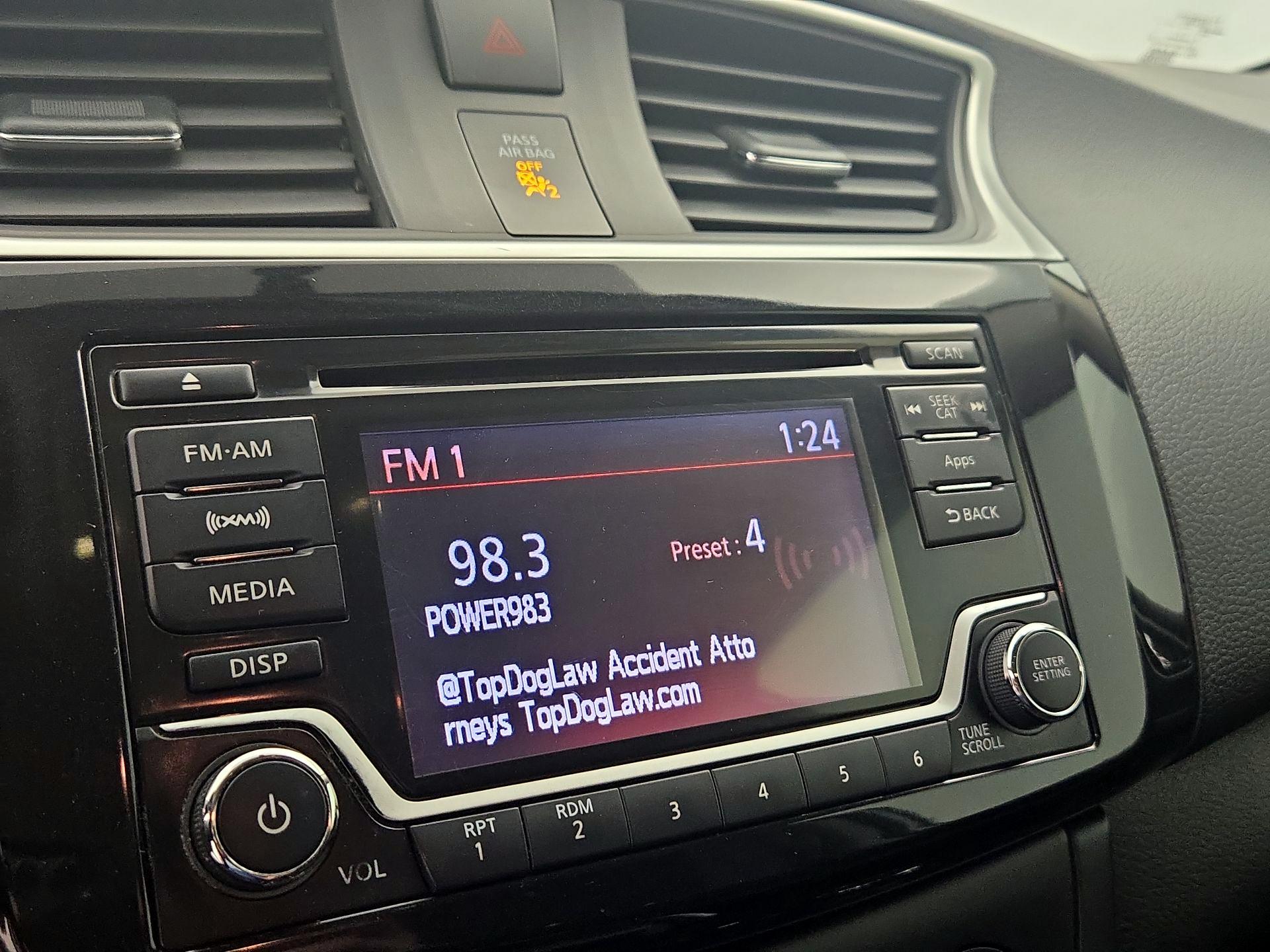 Thumbnail: 2016 Nissan Sentra - 15