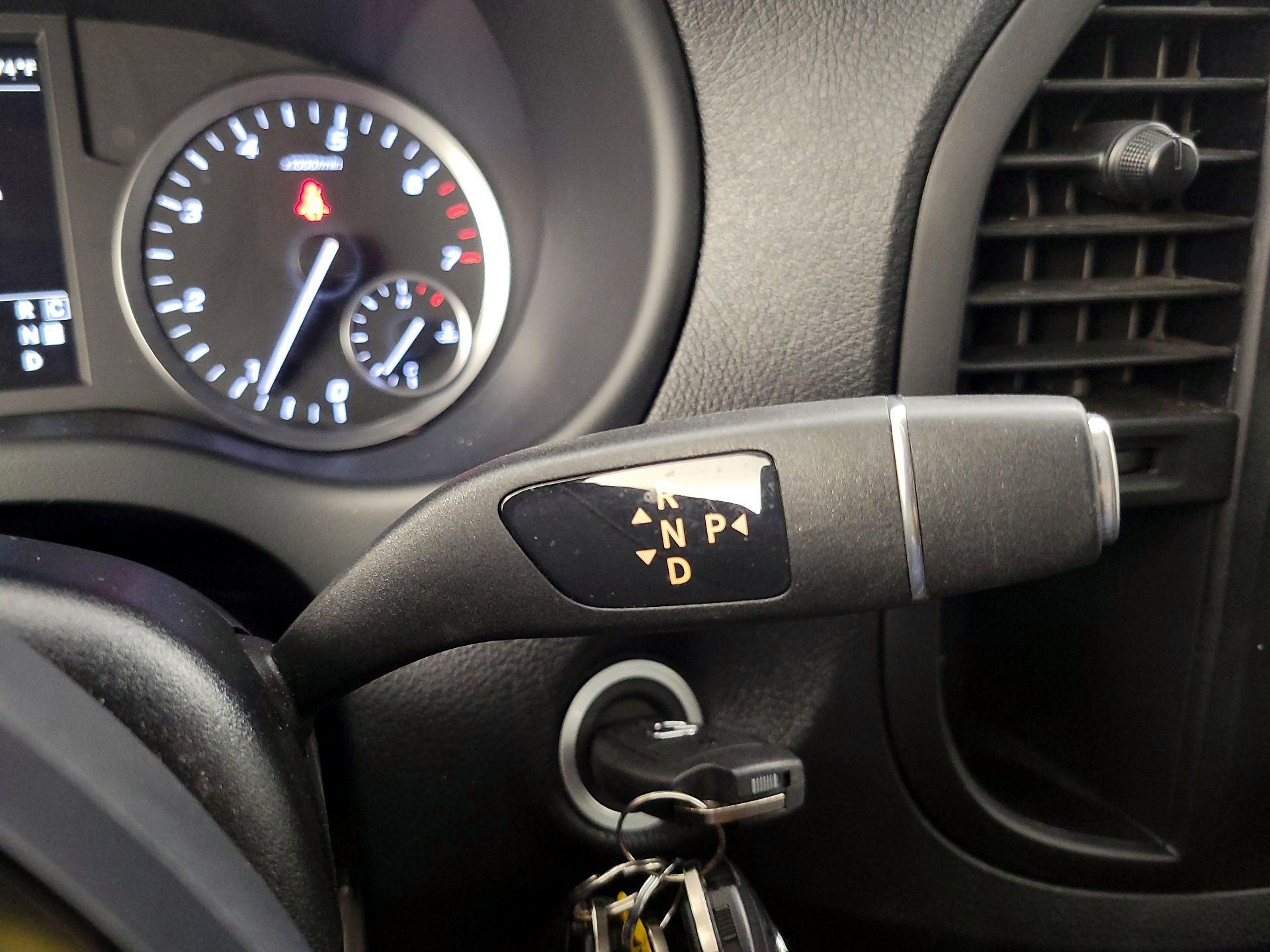 Thumbnail: 2022 Mercedes-Benz Metris - 17