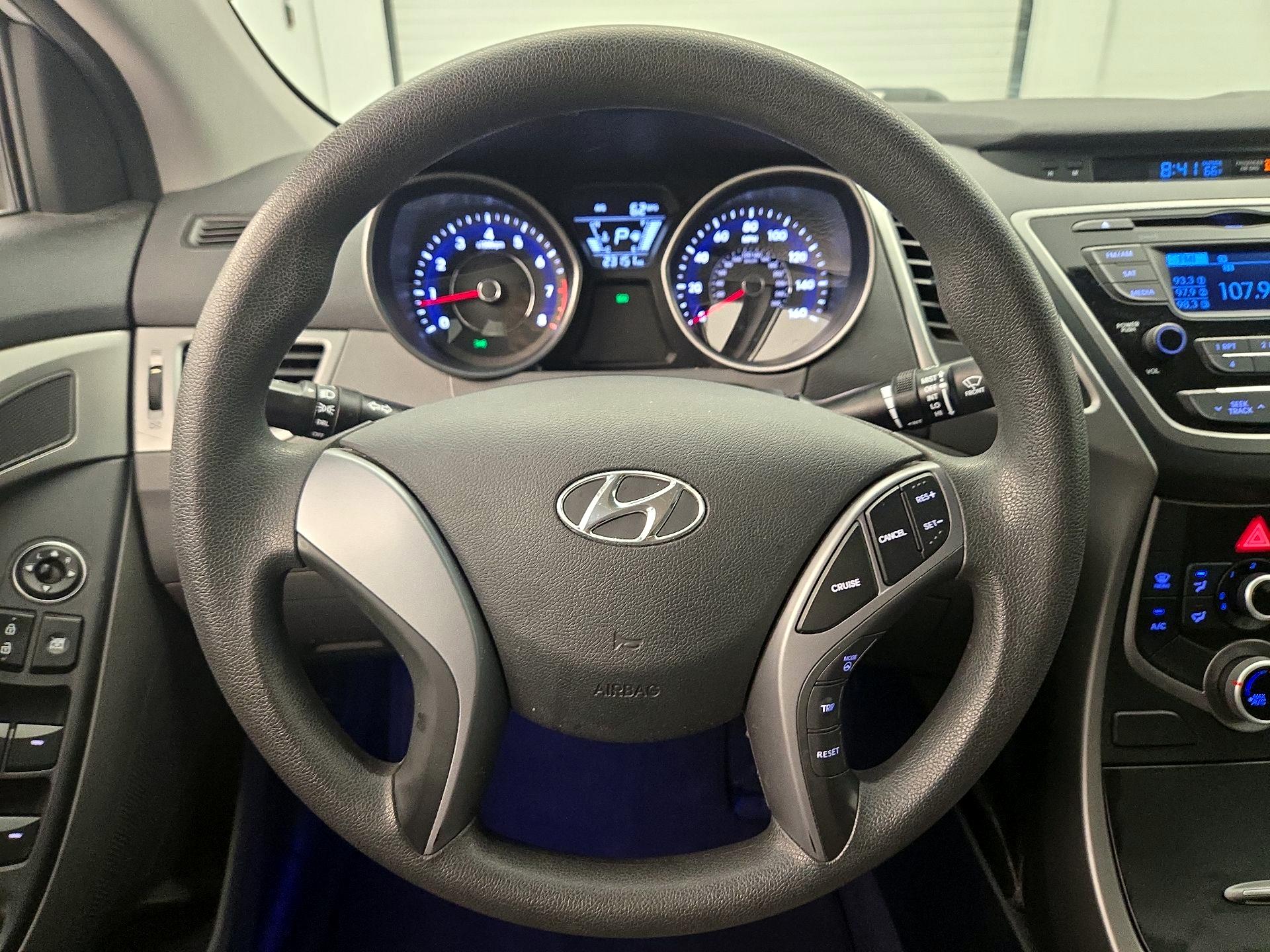 Thumbnail: 2015 Hyundai Elantra - 10