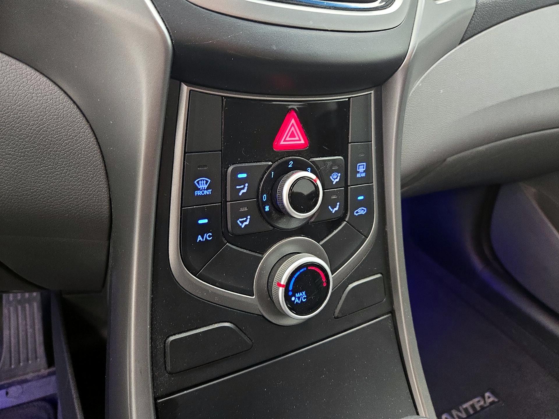 Thumbnail: 2015 Hyundai Elantra - 15