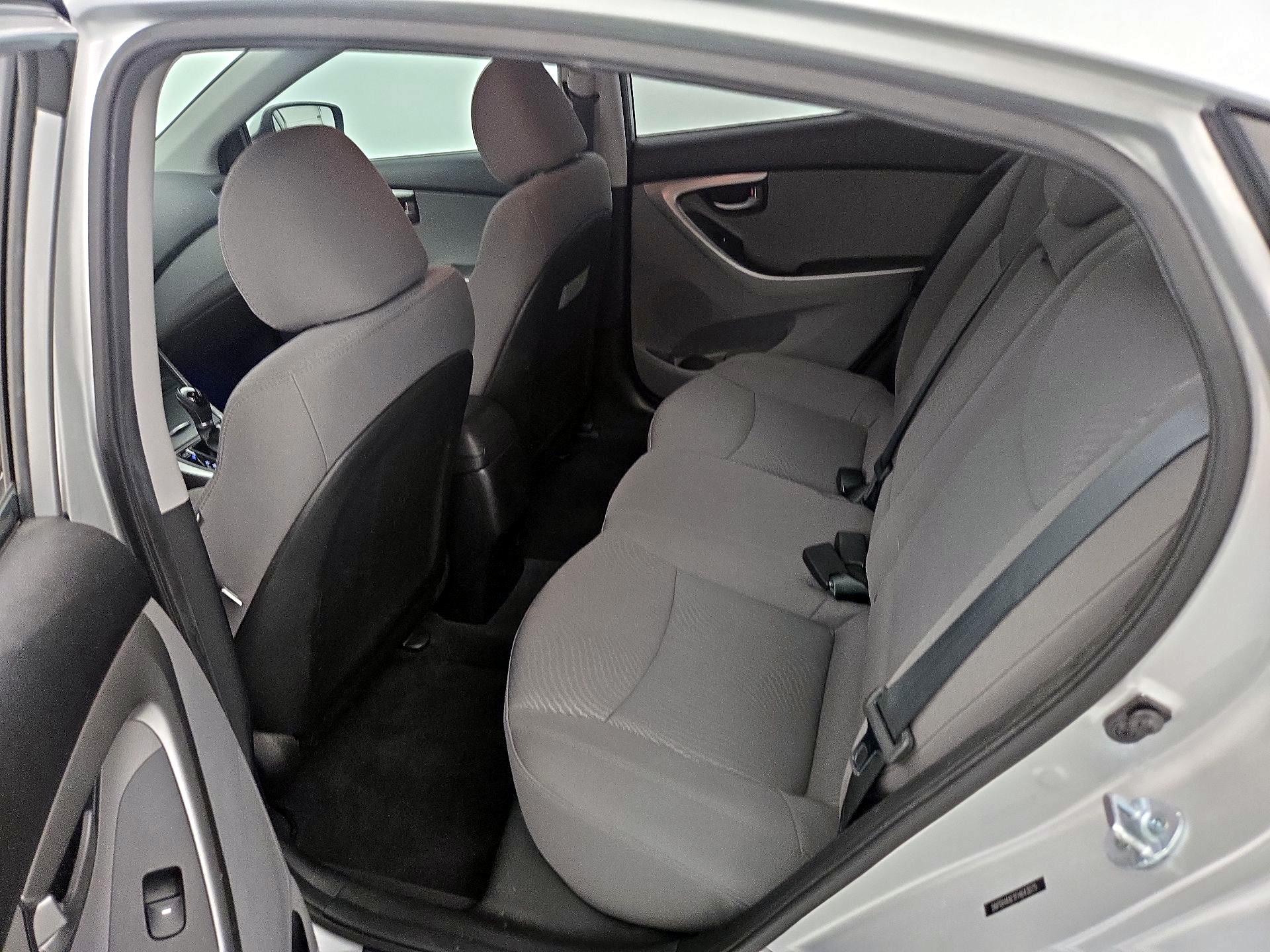 Thumbnail: 2015 Hyundai Elantra - 18