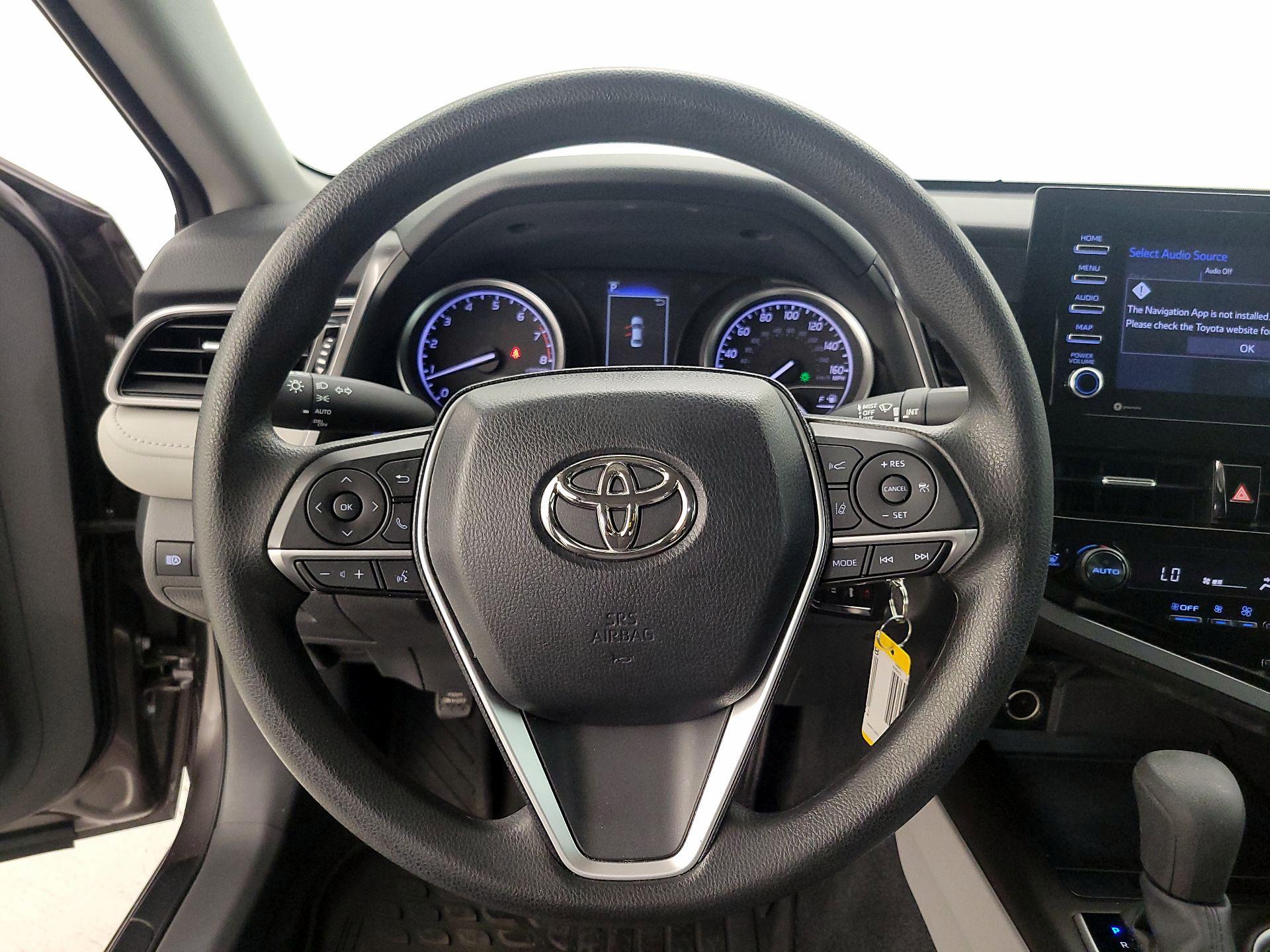 Thumbnail: 2022 Toyota Camry - 10