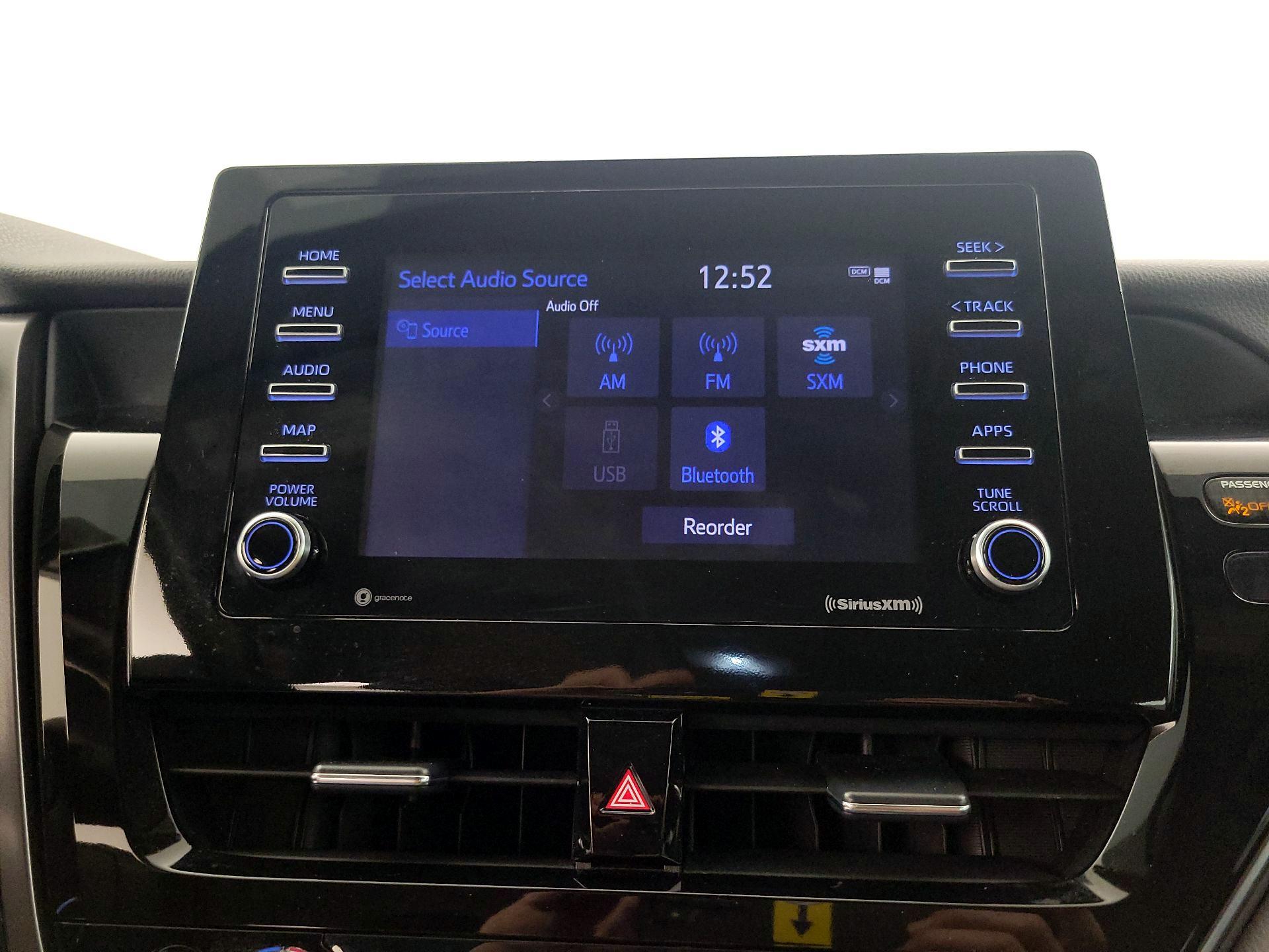 Thumbnail: 2022 Toyota Camry - 15