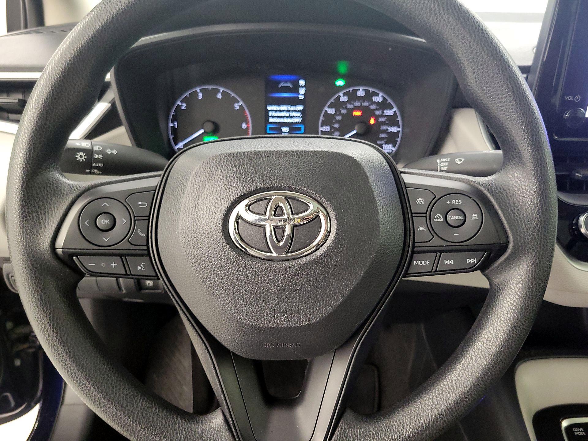 Thumbnail: 2023 Toyota Corolla - 10