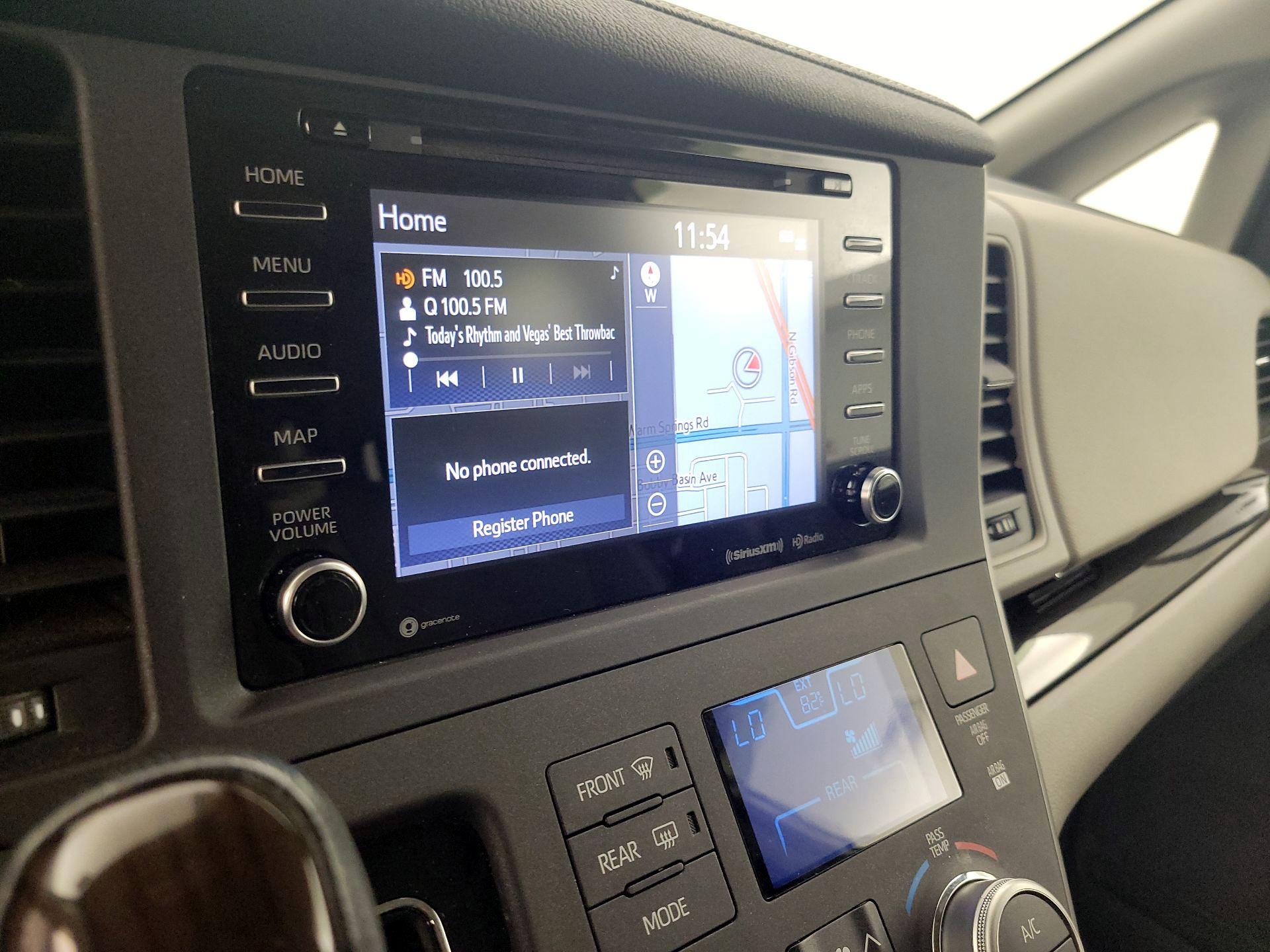 Thumbnail: 2020 Toyota Sienna - 15