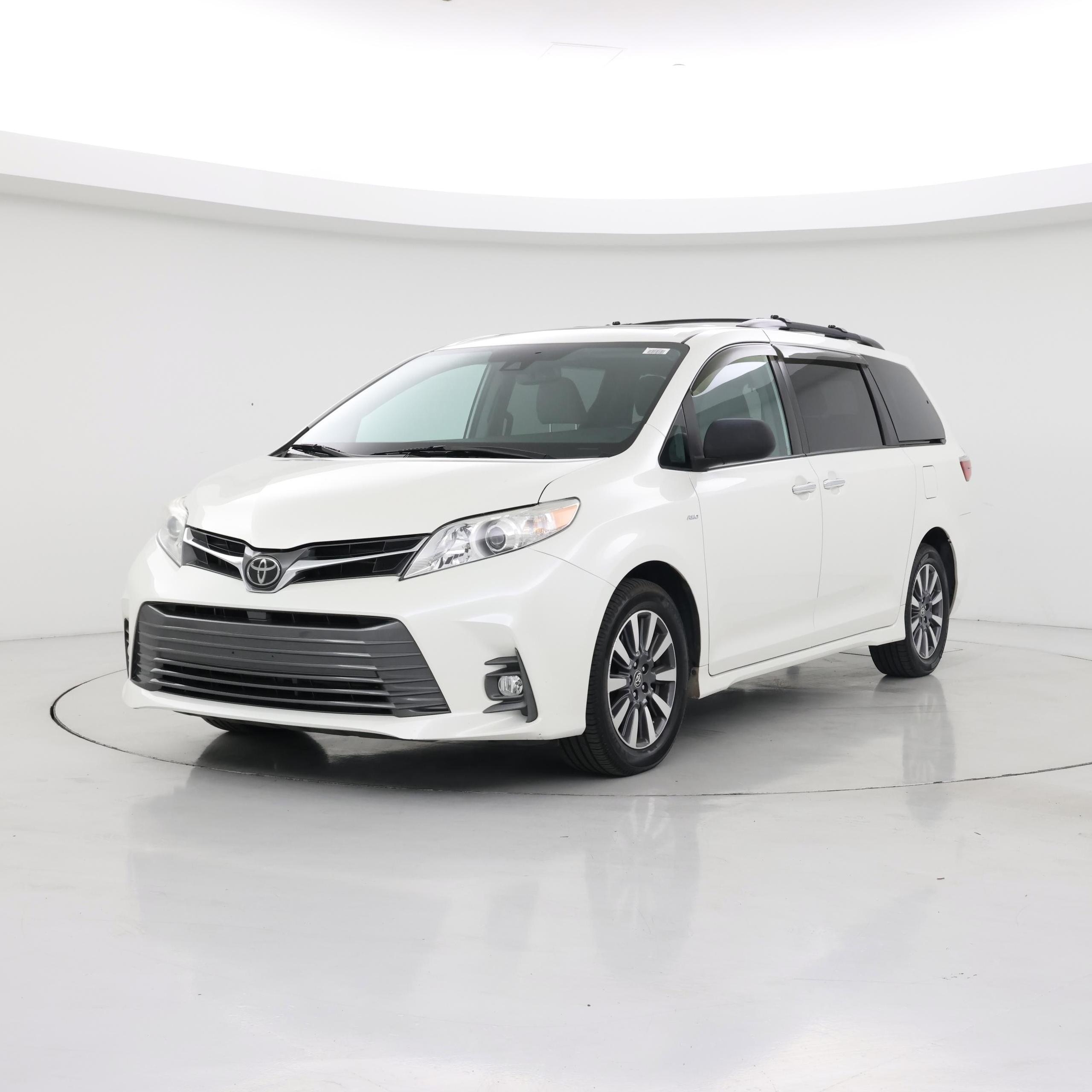 Thumbnail: 2020 Toyota Sienna - 4