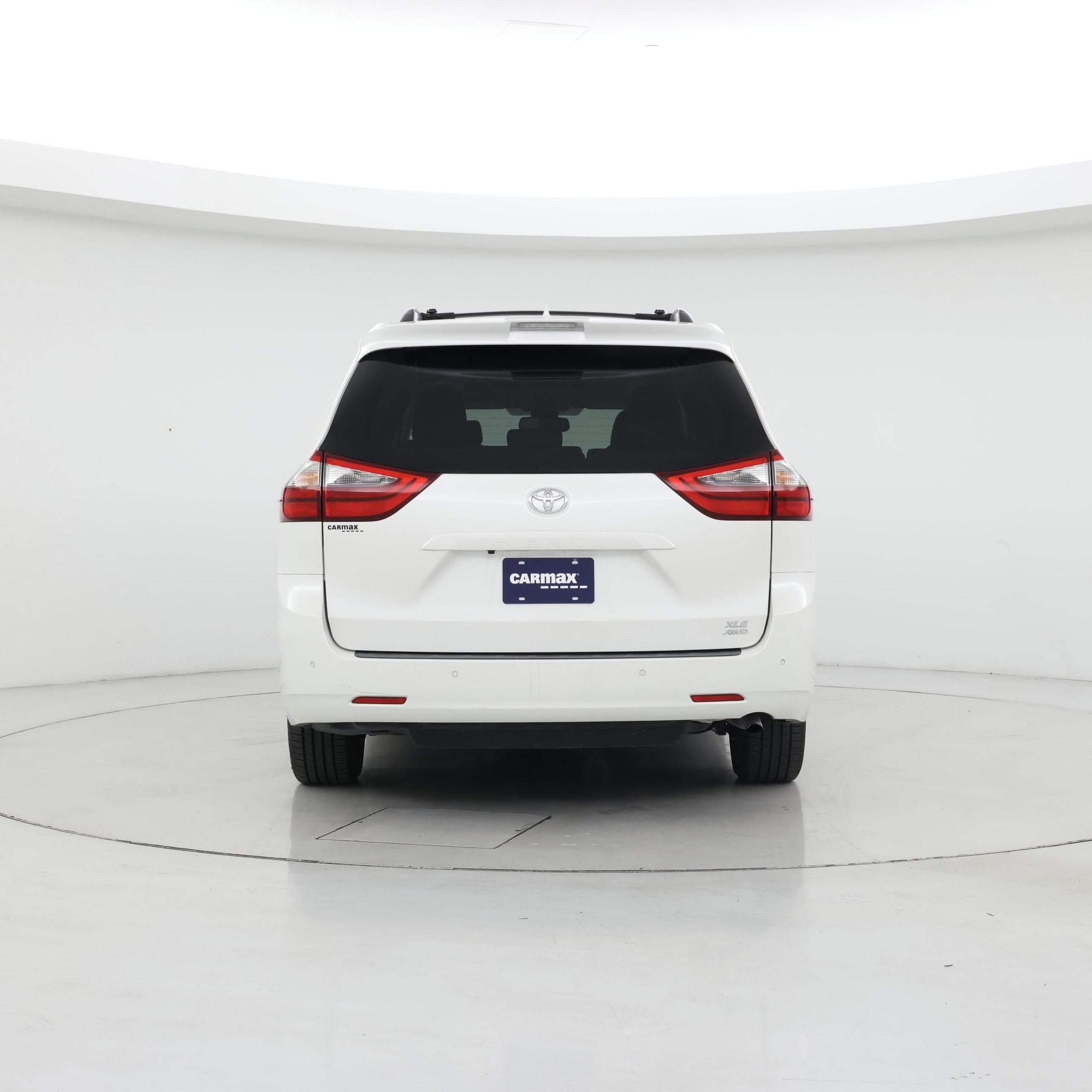 Thumbnail: 2020 Toyota Sienna - 6