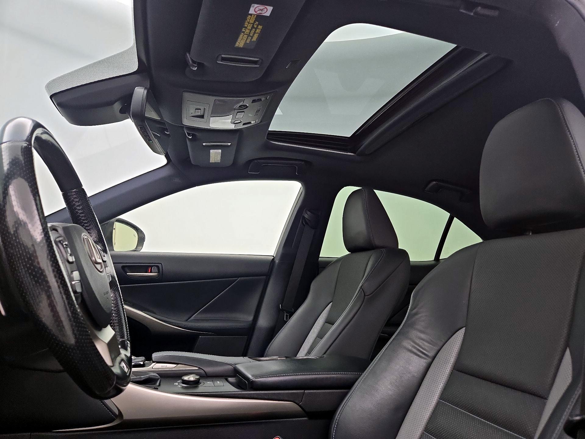 Thumbnail: 2020 Lexus IS - 20