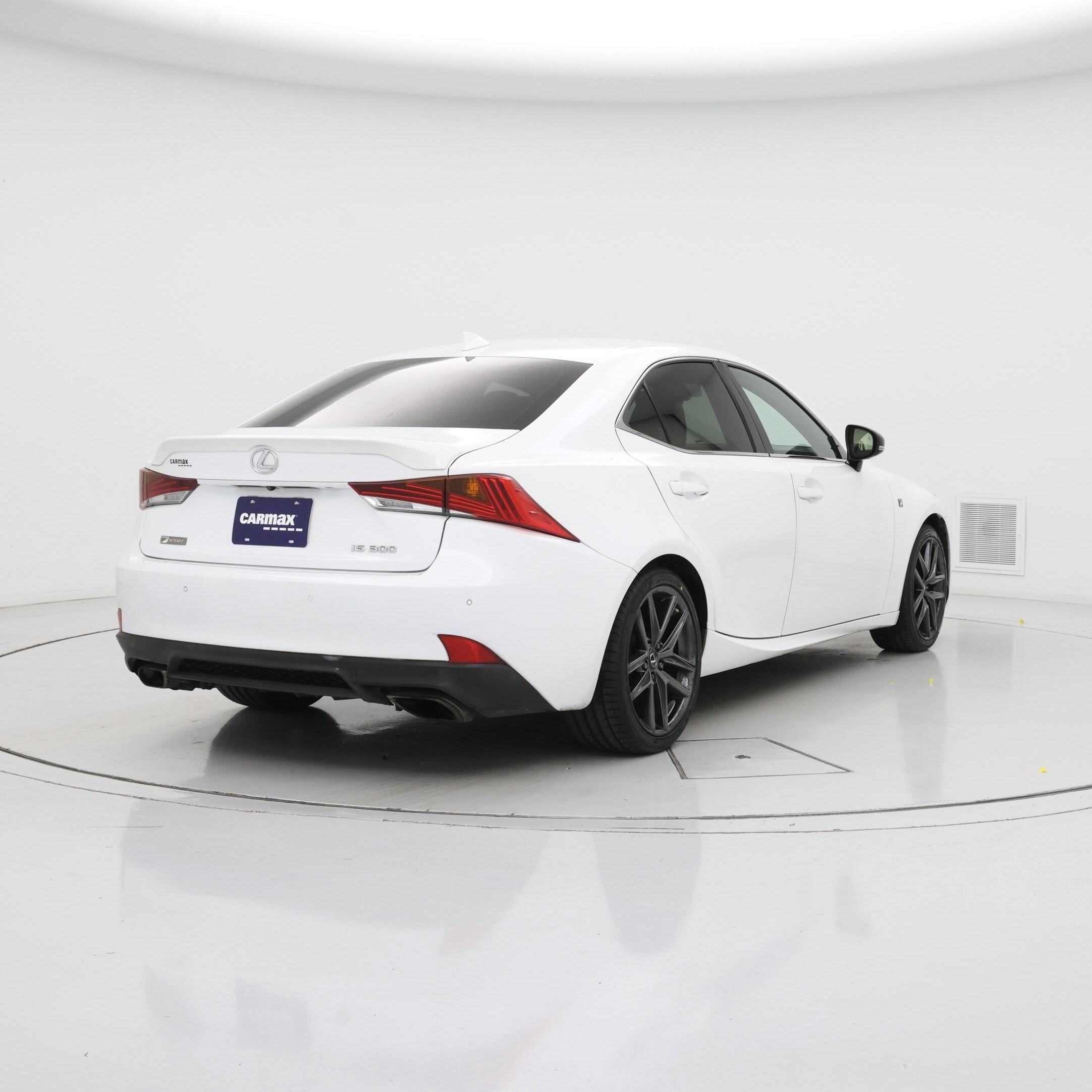 Thumbnail: 2020 Lexus IS - 8