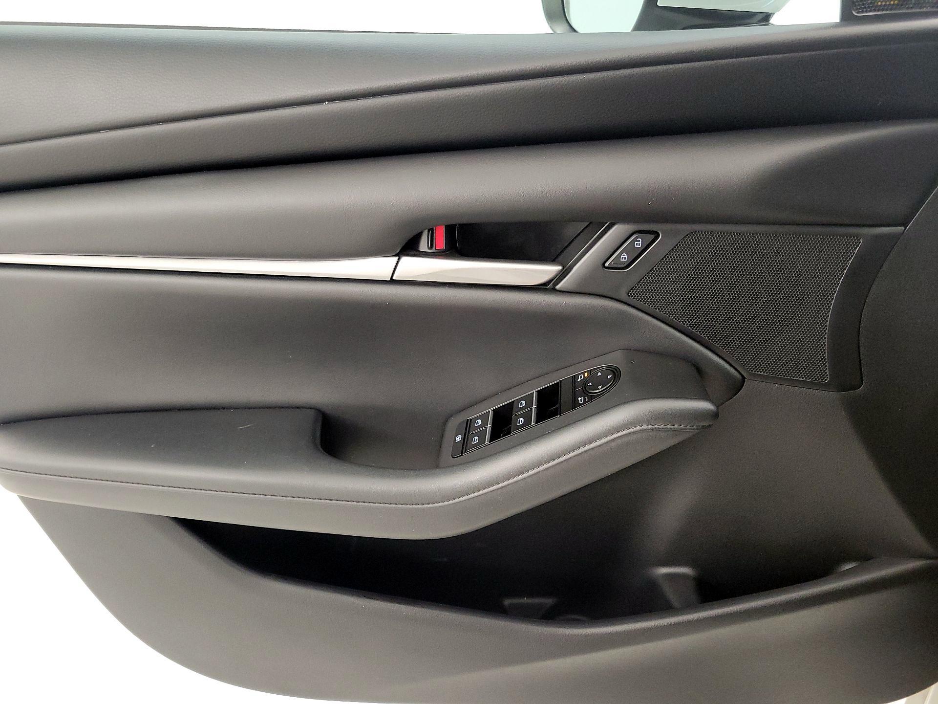 Thumbnail: 2022 Mazda Mazda3 - 12