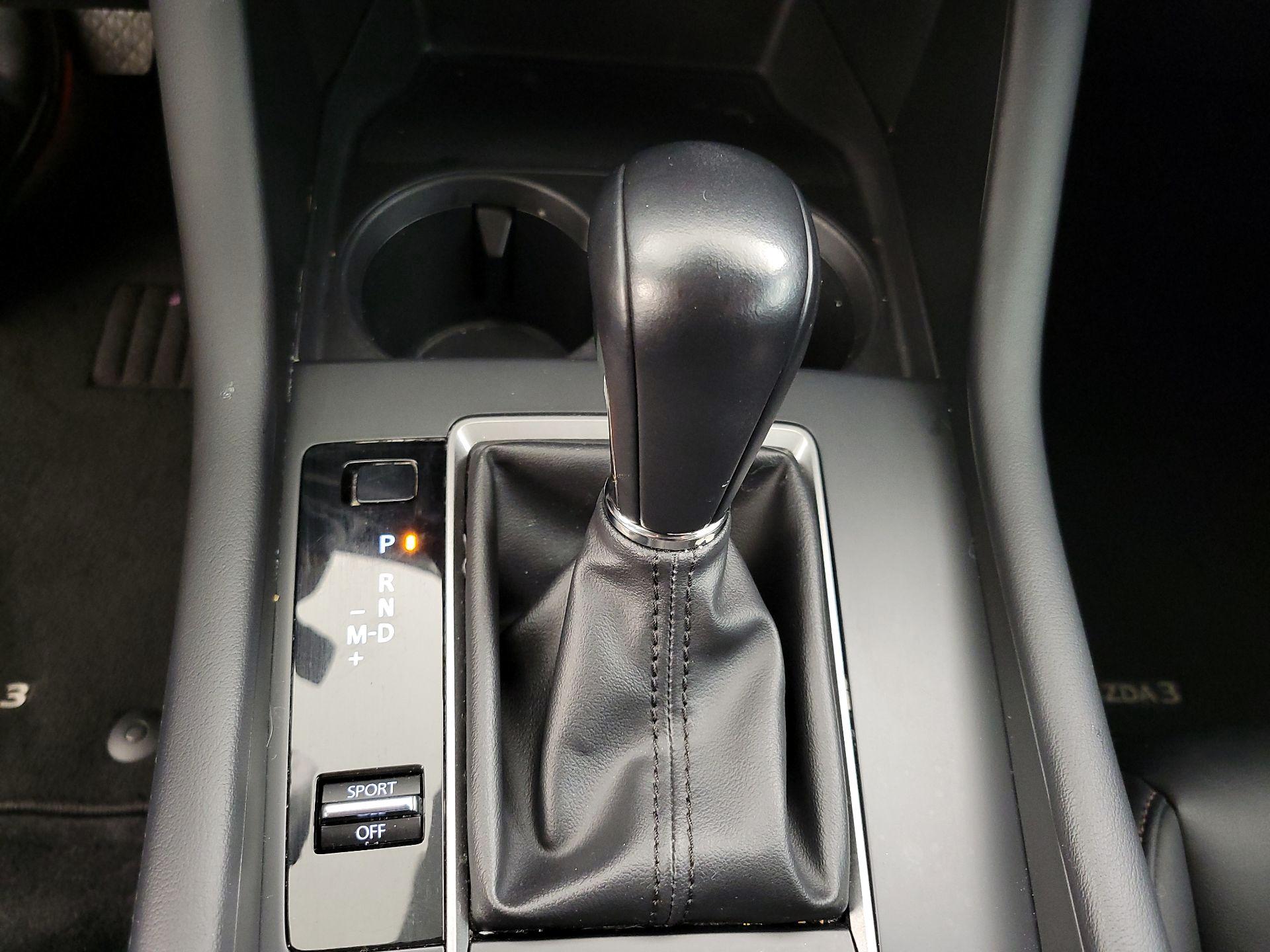 Thumbnail: 2022 Mazda Mazda3 - 17