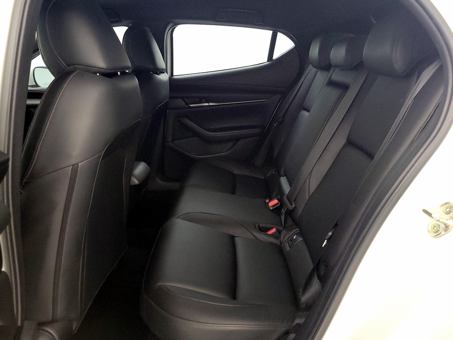 Thumbnail: 2022 Mazda Mazda3 - 19