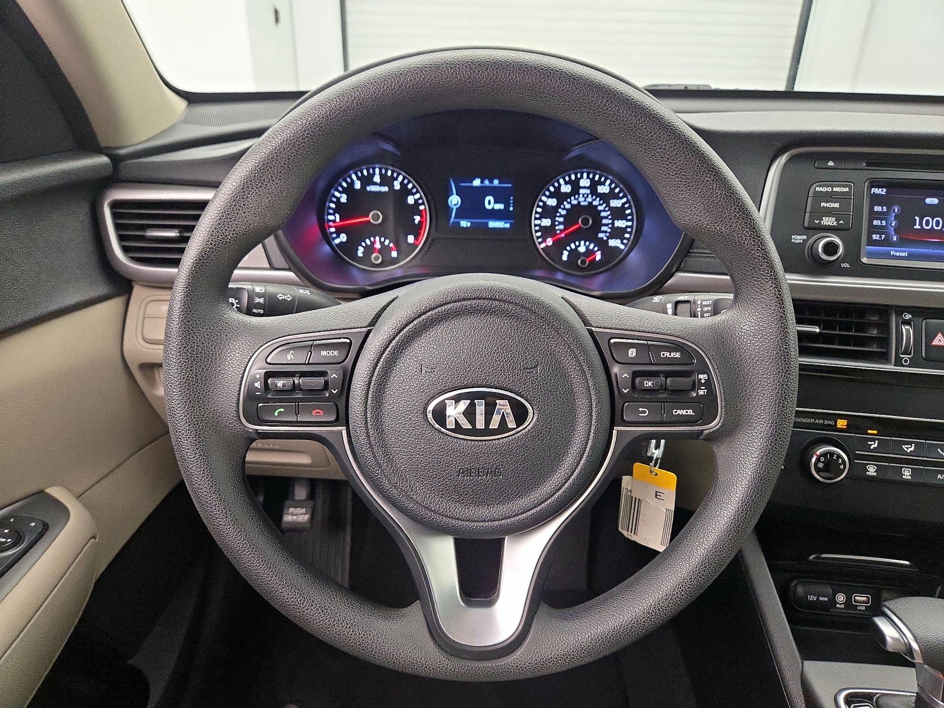 Thumbnail: 2017 Kia Optima - 10