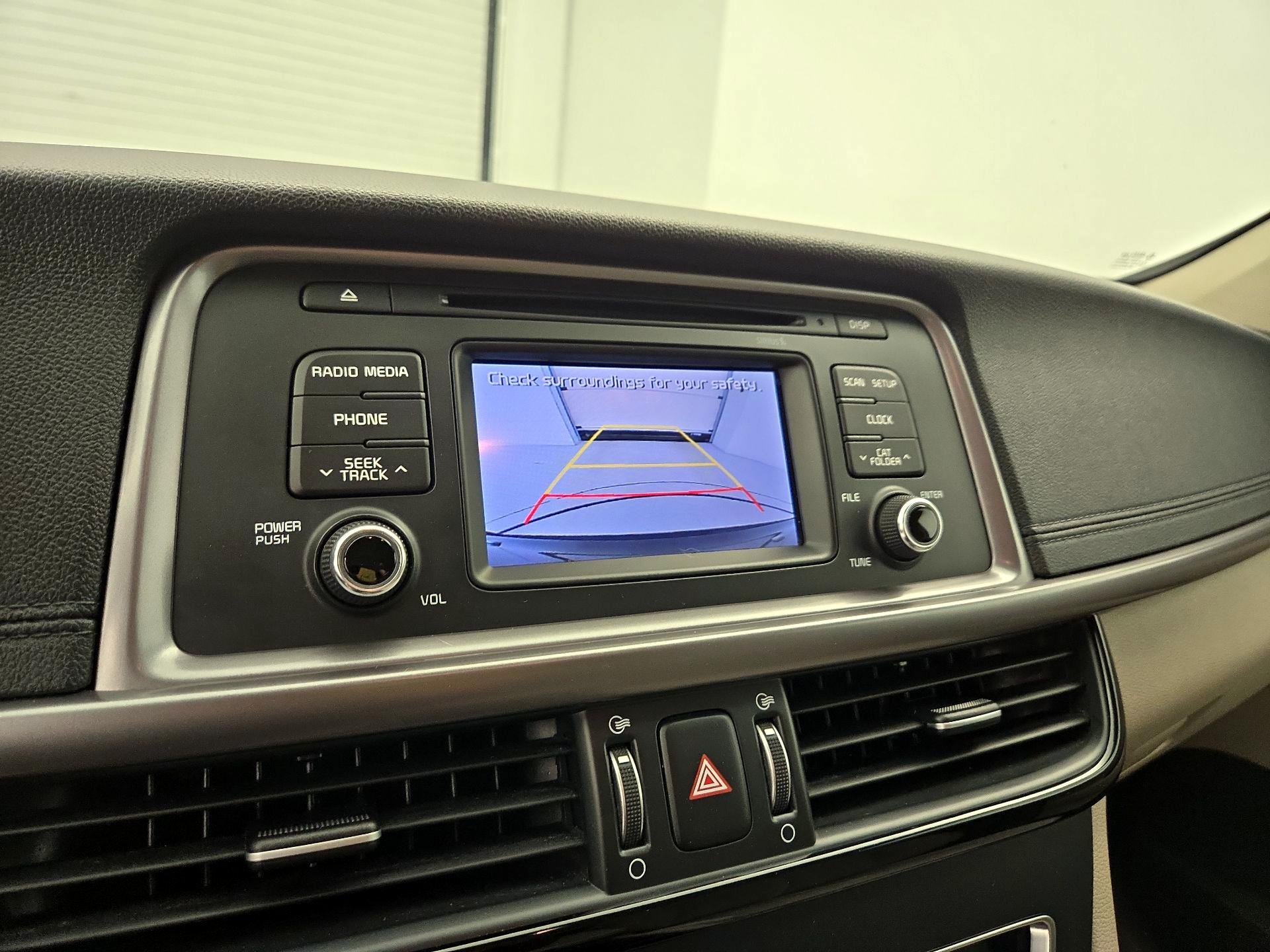 Thumbnail: 2017 Kia Optima - 14