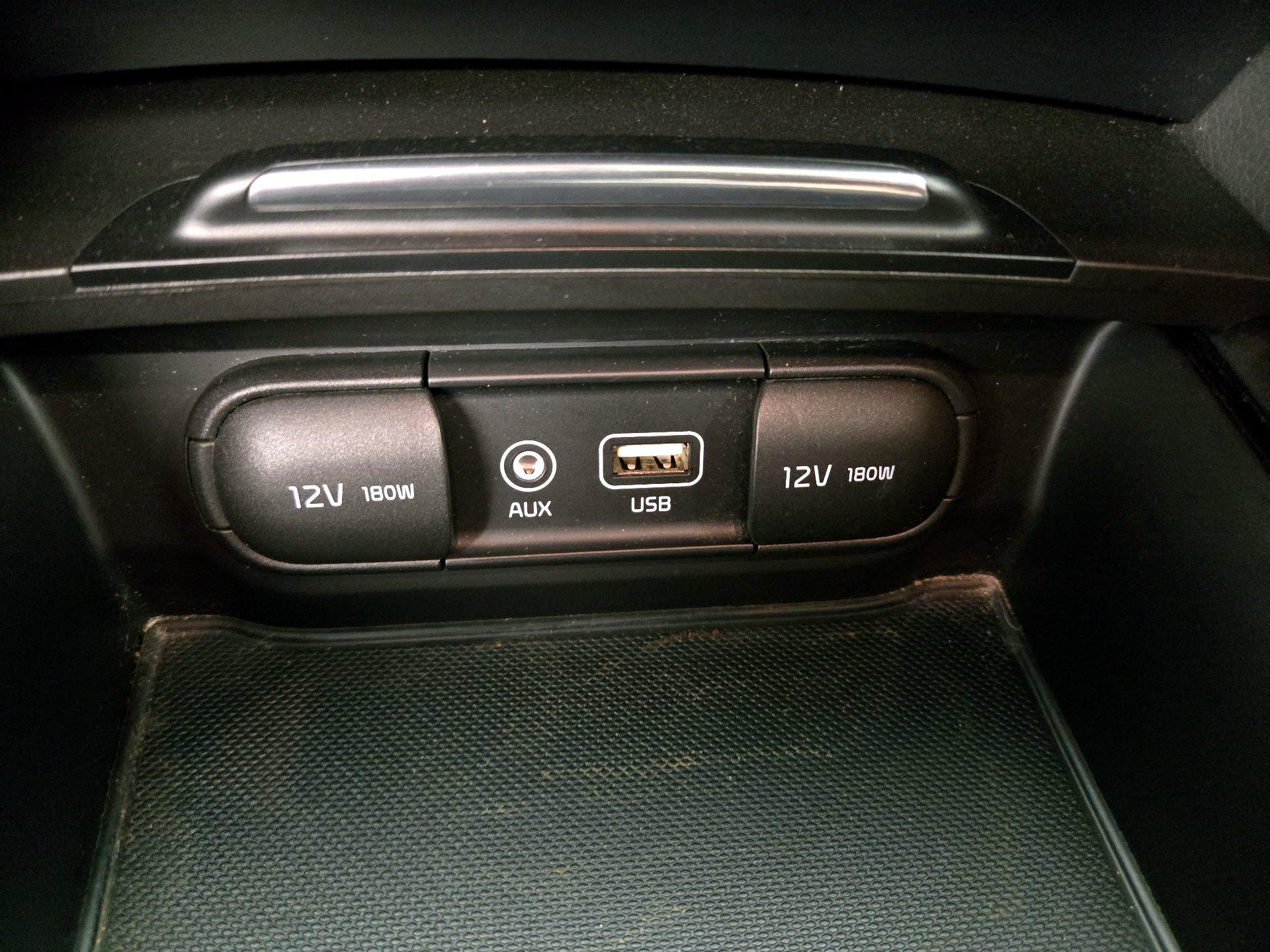 Thumbnail: 2017 Kia Optima - 18