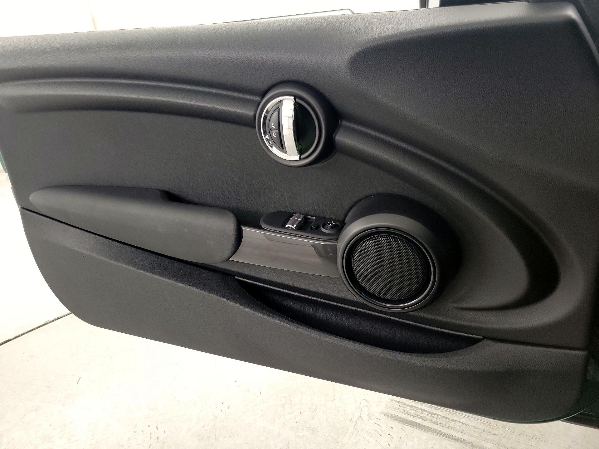 Thumbnail: 2021 MINI Cooper Hardtop - 12