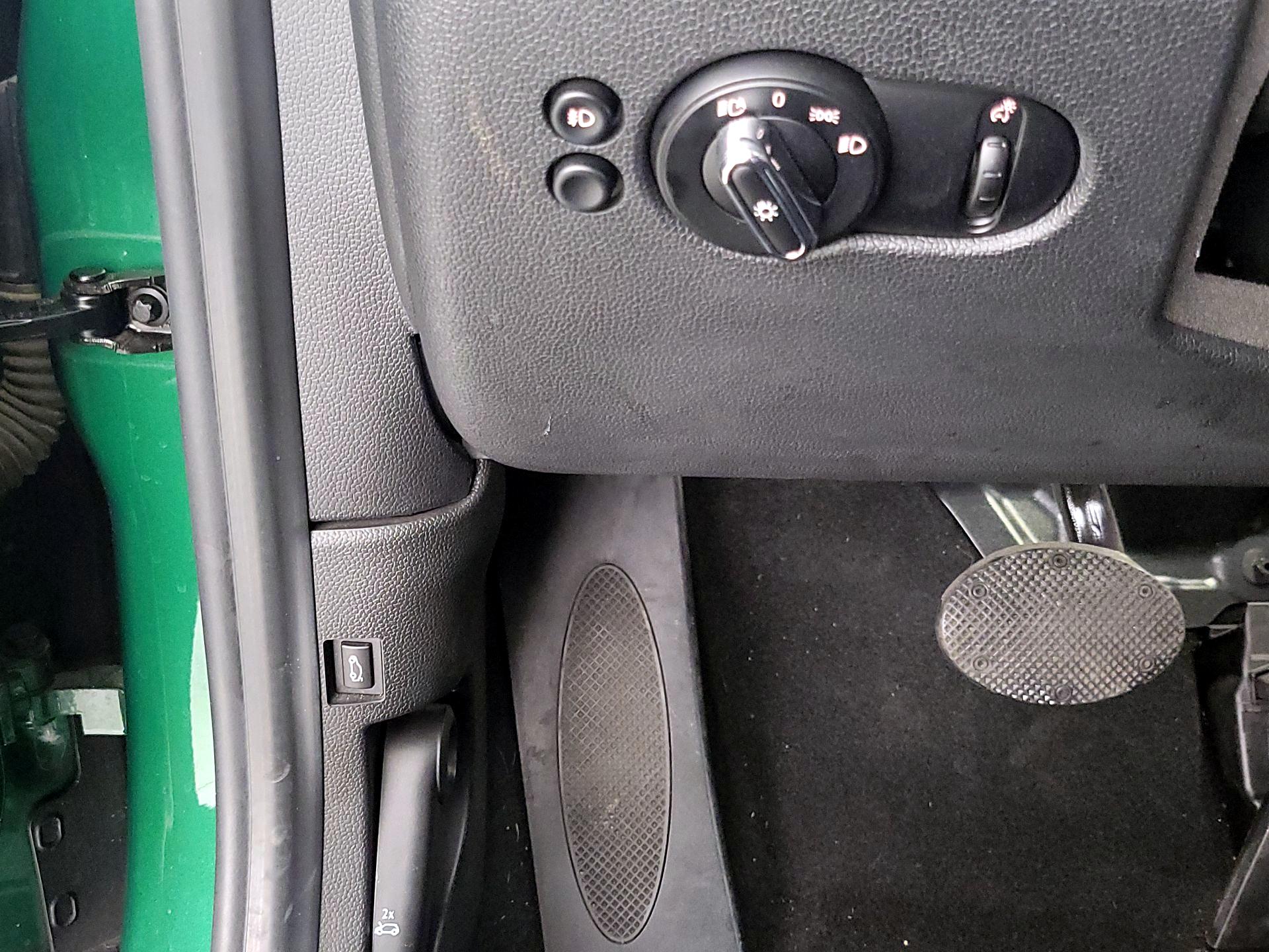 Thumbnail: 2021 MINI Cooper Hardtop - 13