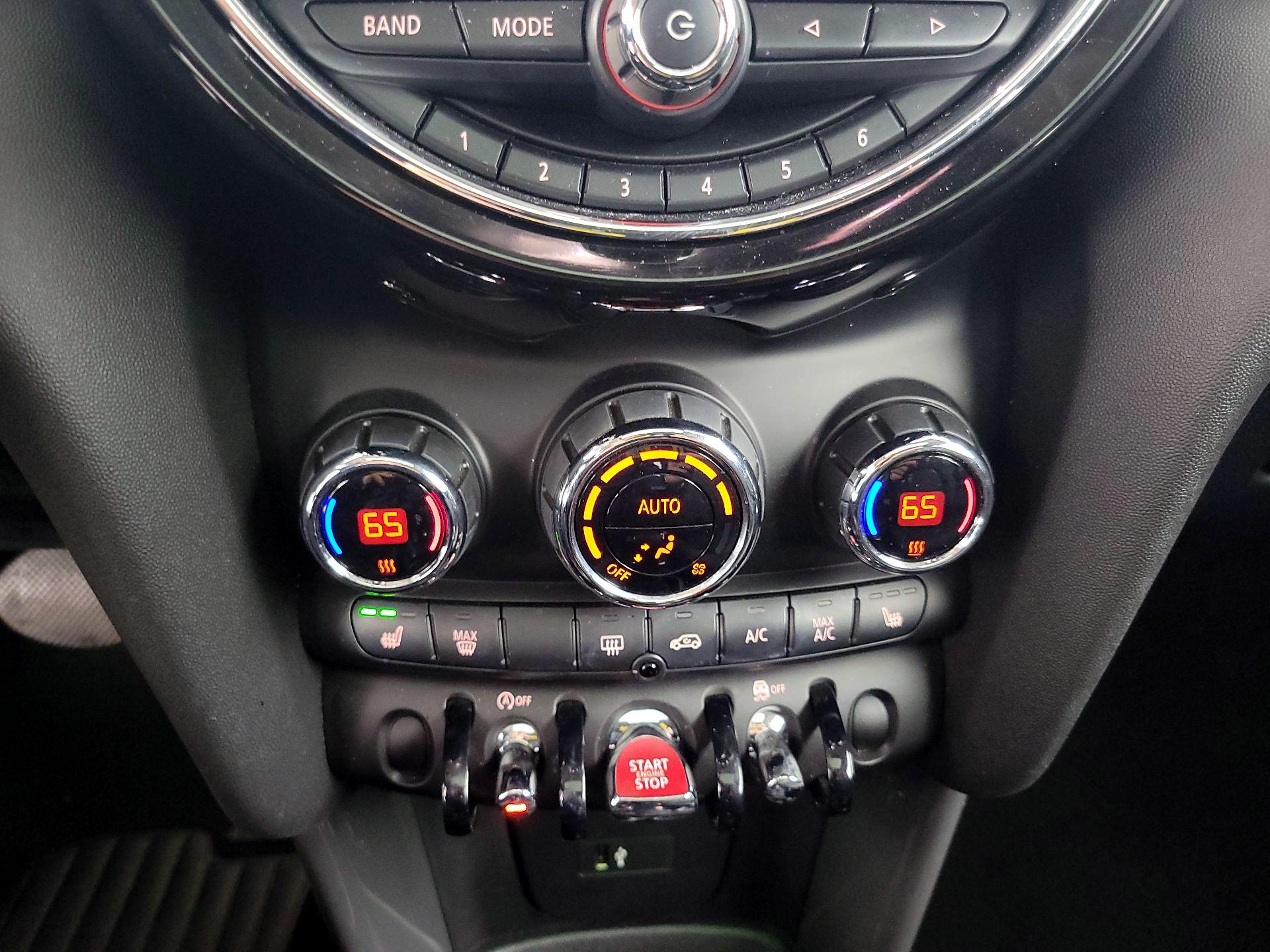 Thumbnail: 2021 MINI Cooper Hardtop - 16