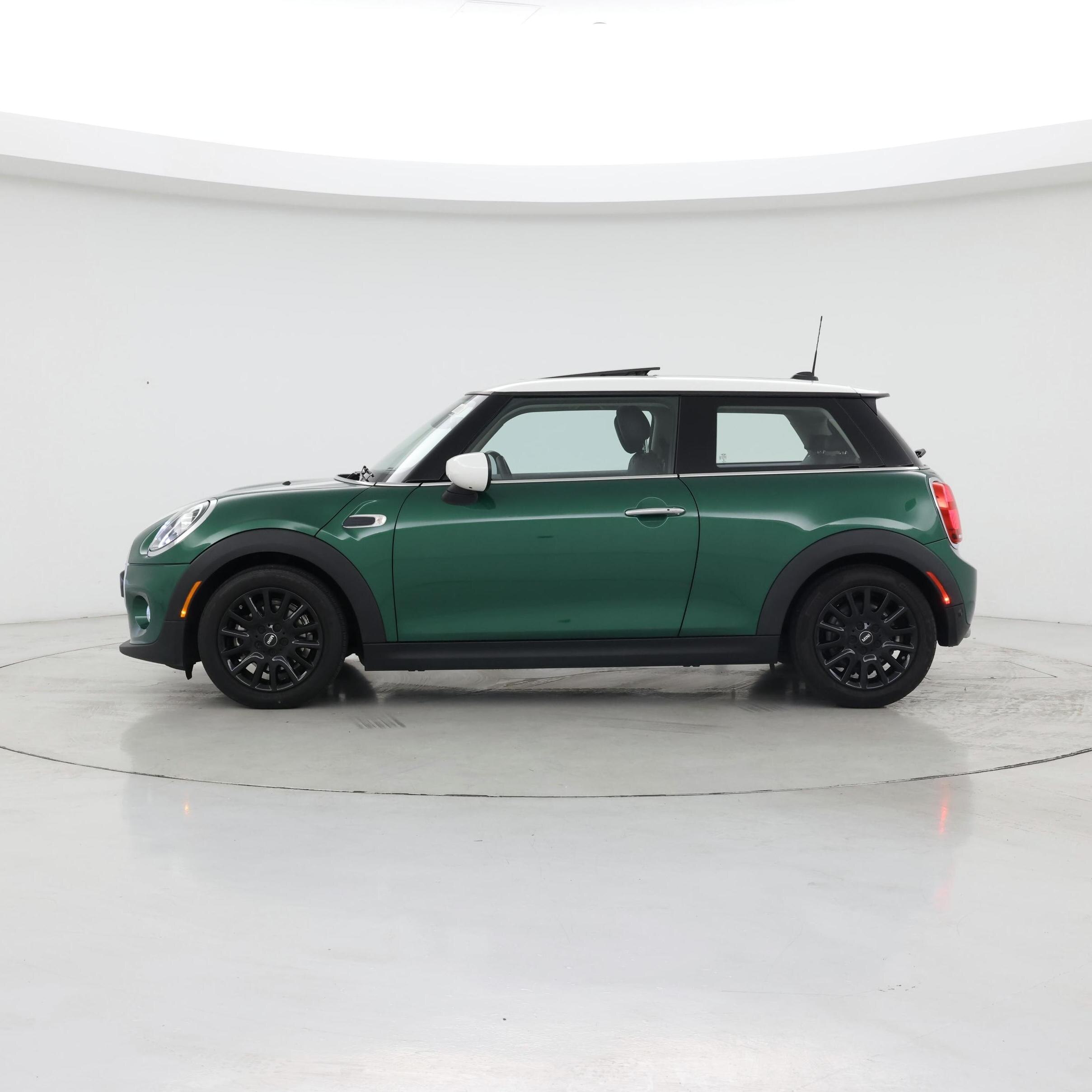 Thumbnail: 2021 MINI Cooper Hardtop - 3