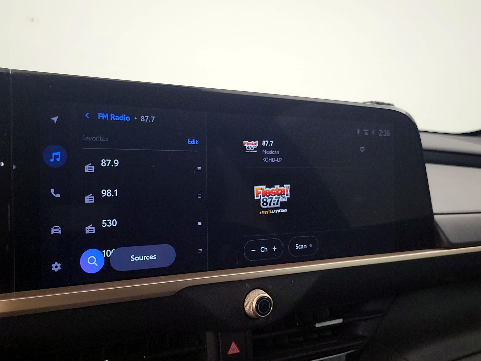 Thumbnail: 2023 Toyota Crown - 15