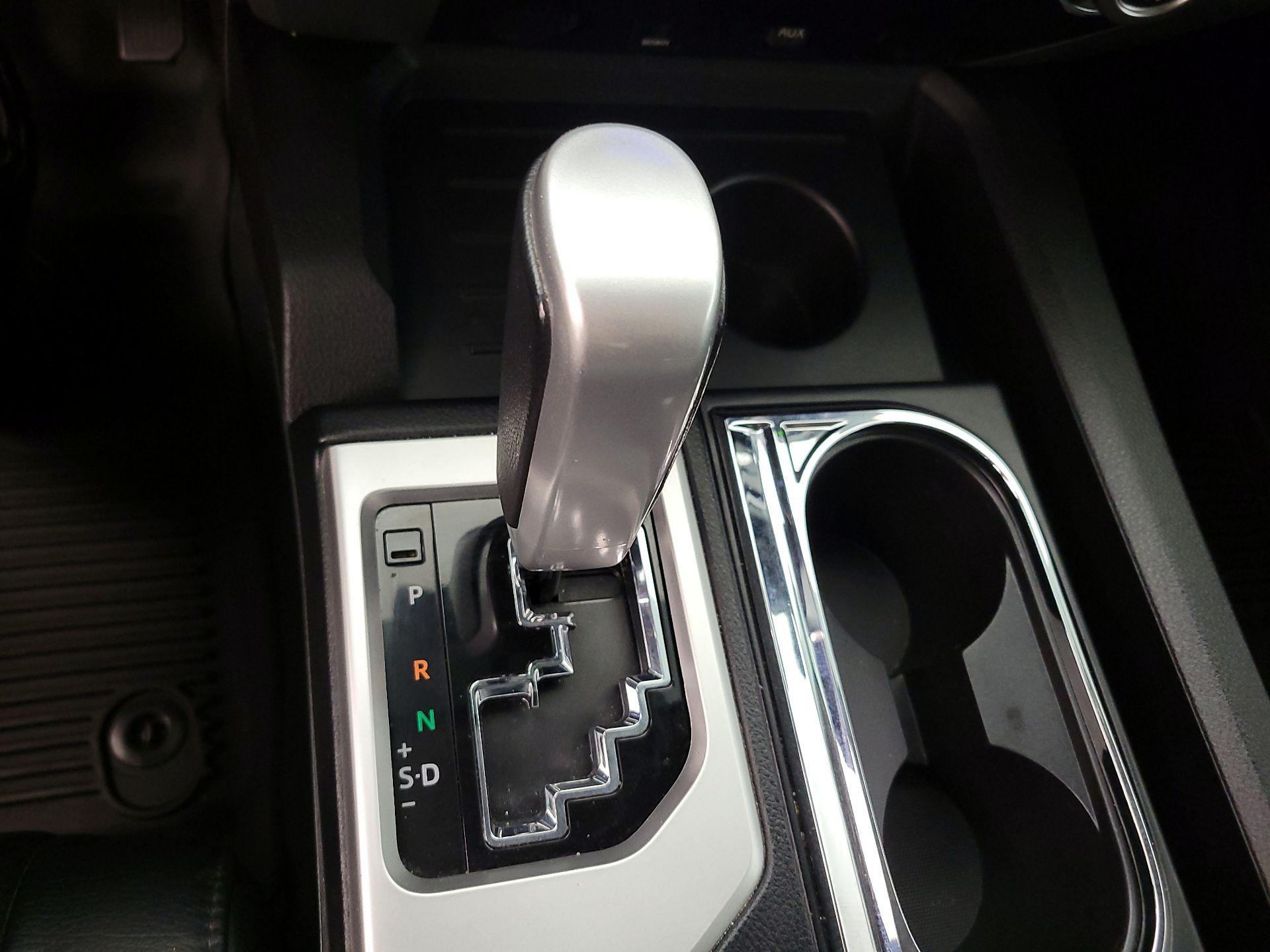 Thumbnail: 2016 Toyota Tundra - 18