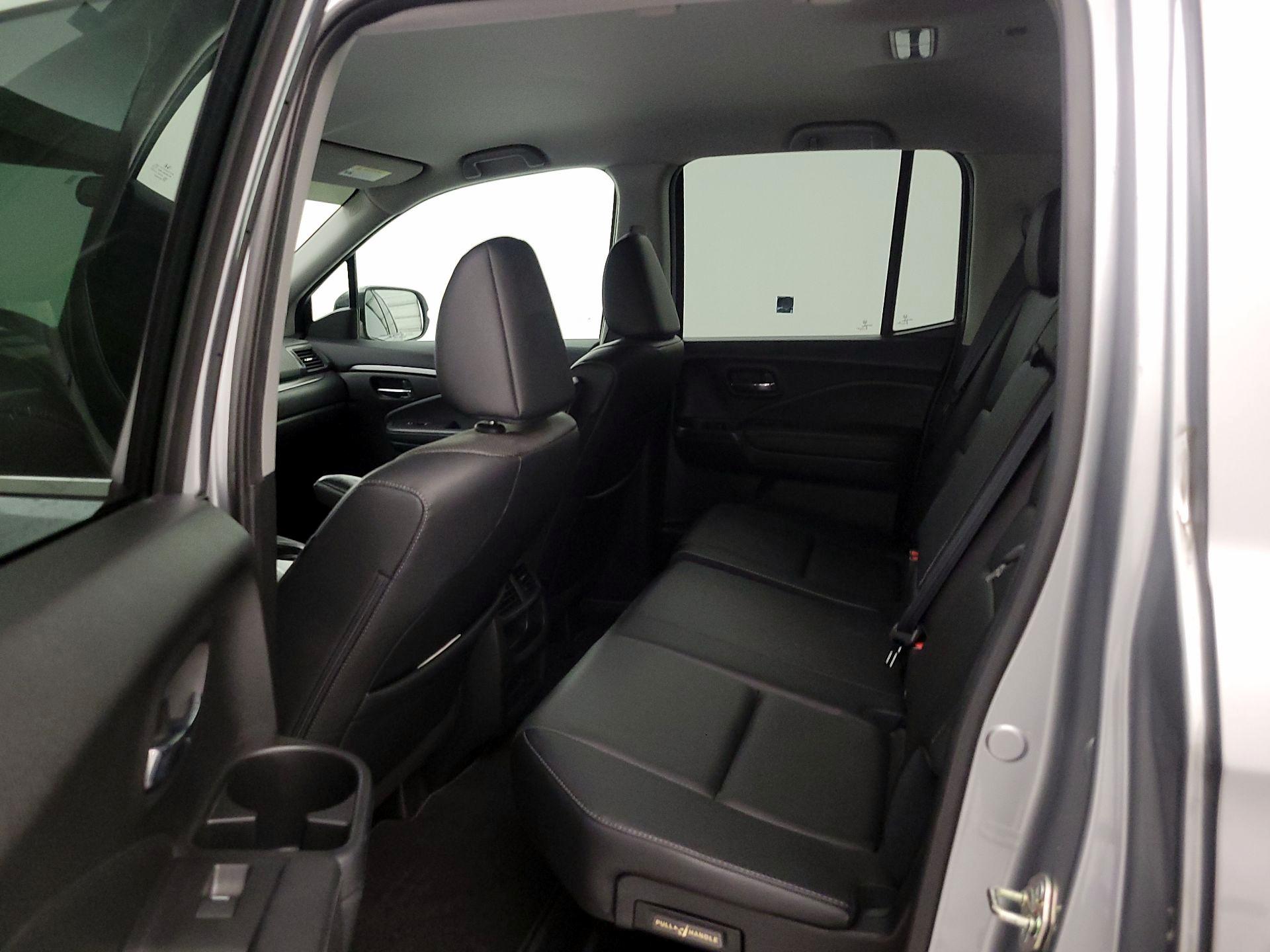 Thumbnail: 2017 Honda Ridgeline - 19