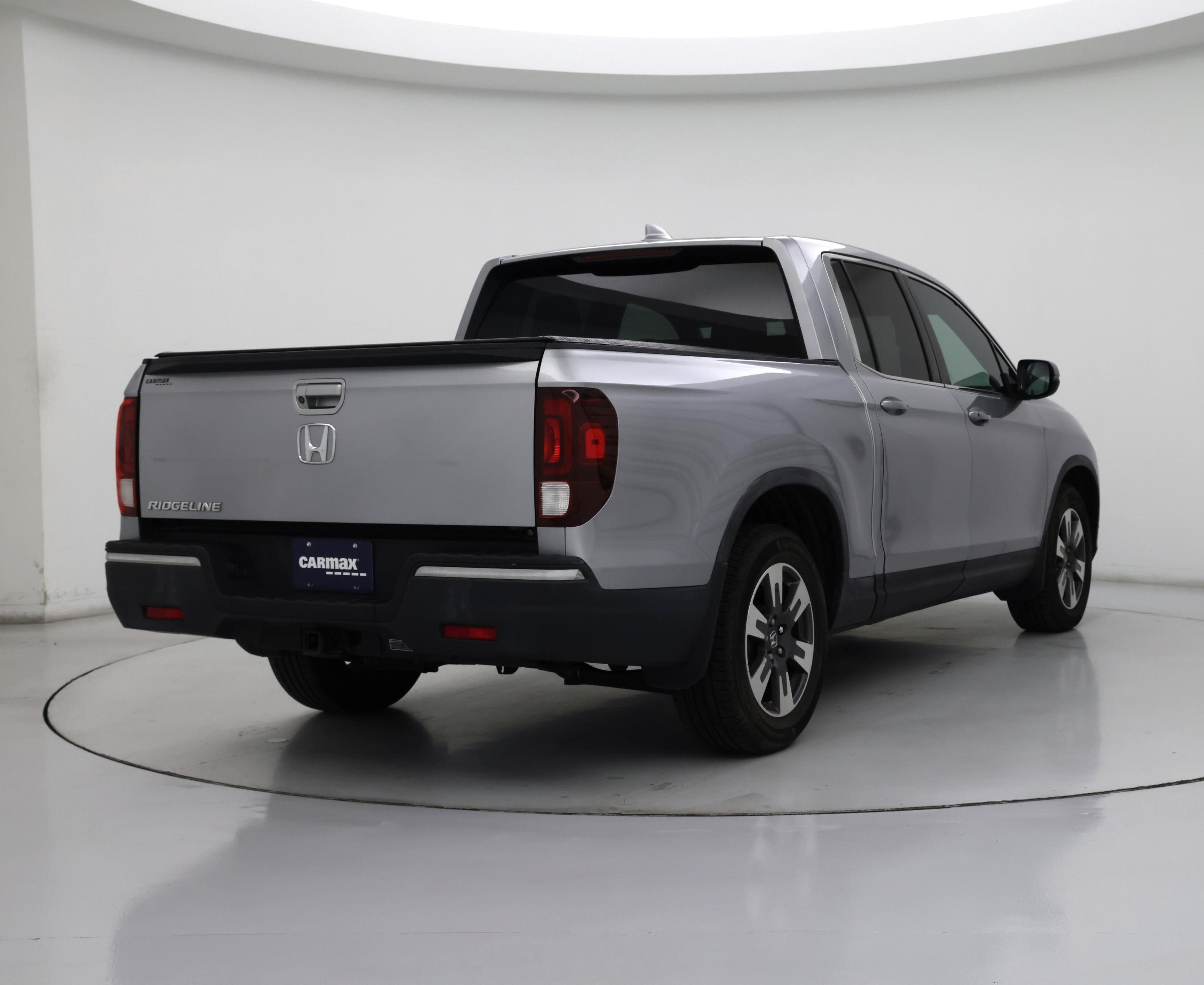 Thumbnail: 2017 Honda Ridgeline - 8