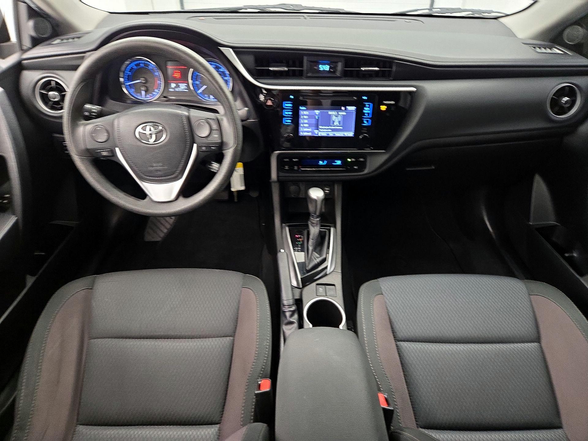 Thumbnail: 2017 Toyota Corolla - 9