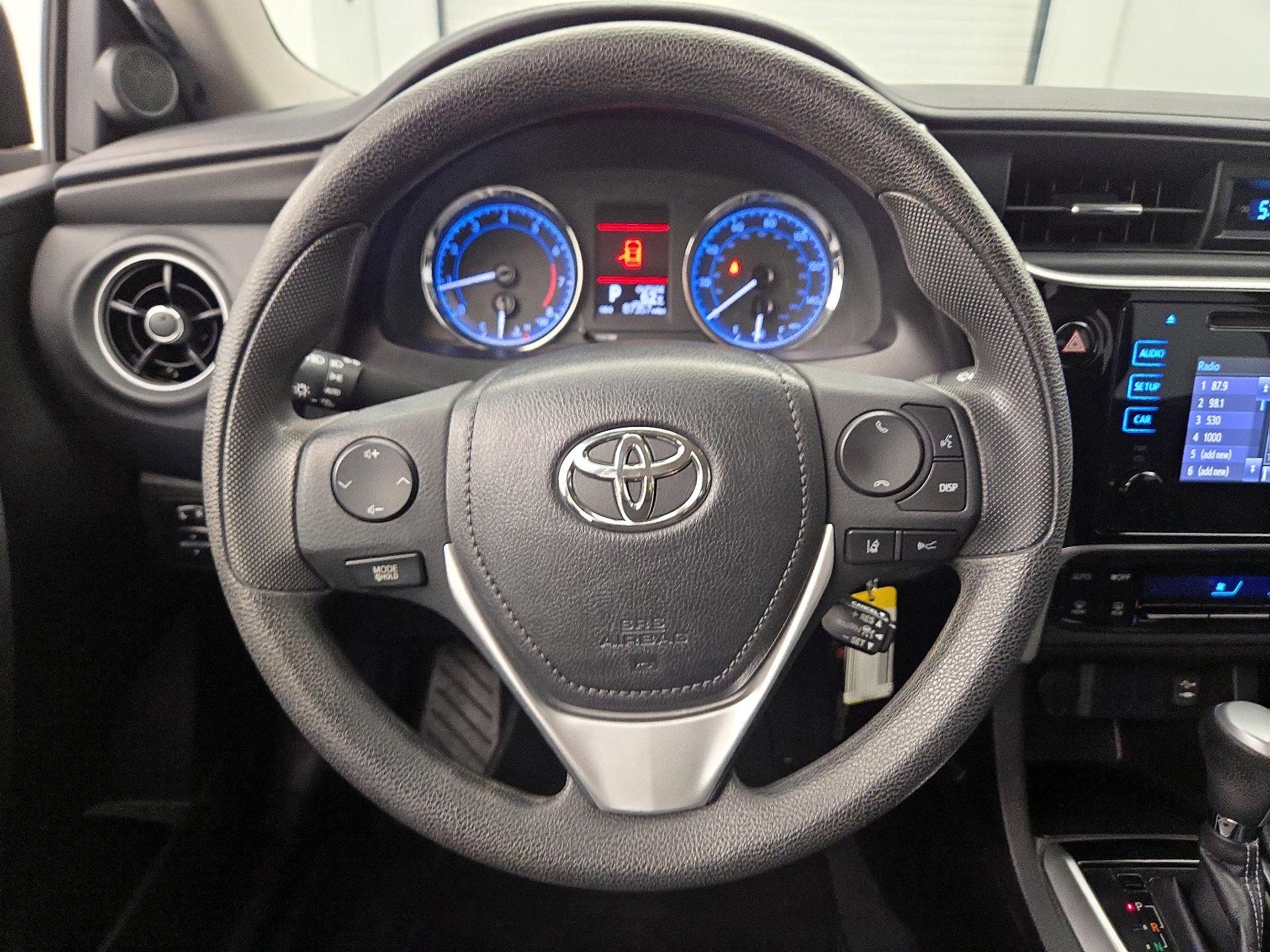 Thumbnail: 2017 Toyota Corolla - 10